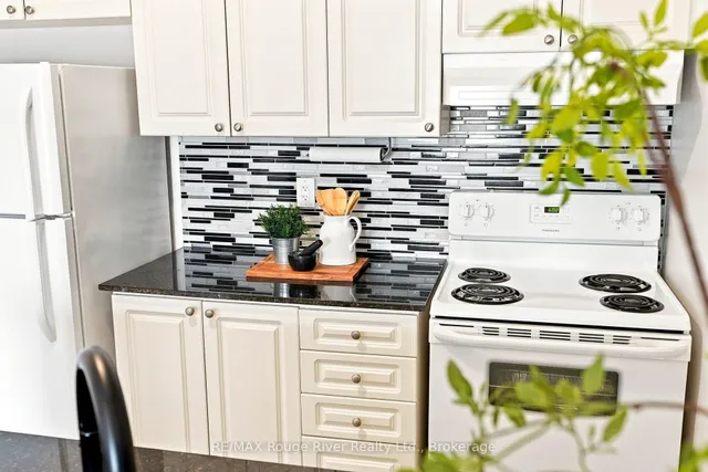 1 Sidney Lane #311, Clarington 5