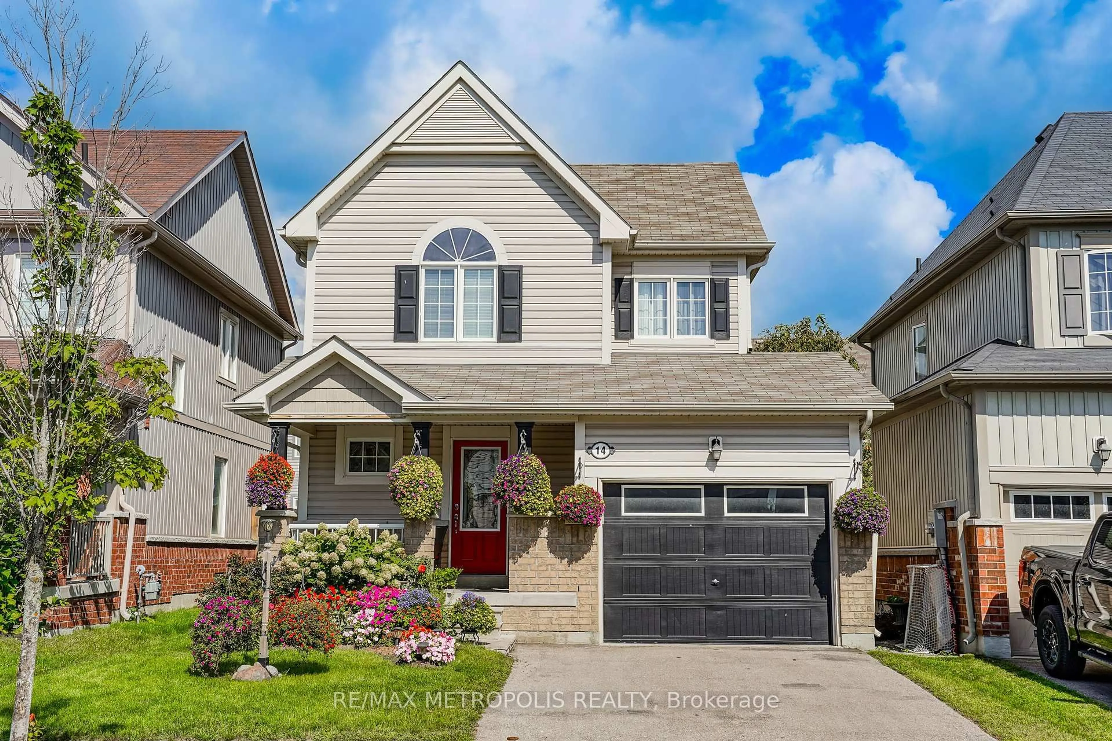 Home with vinyl exterior material, street for 14 Richard Davies Cres, Clarington Ontario L1C 0N9