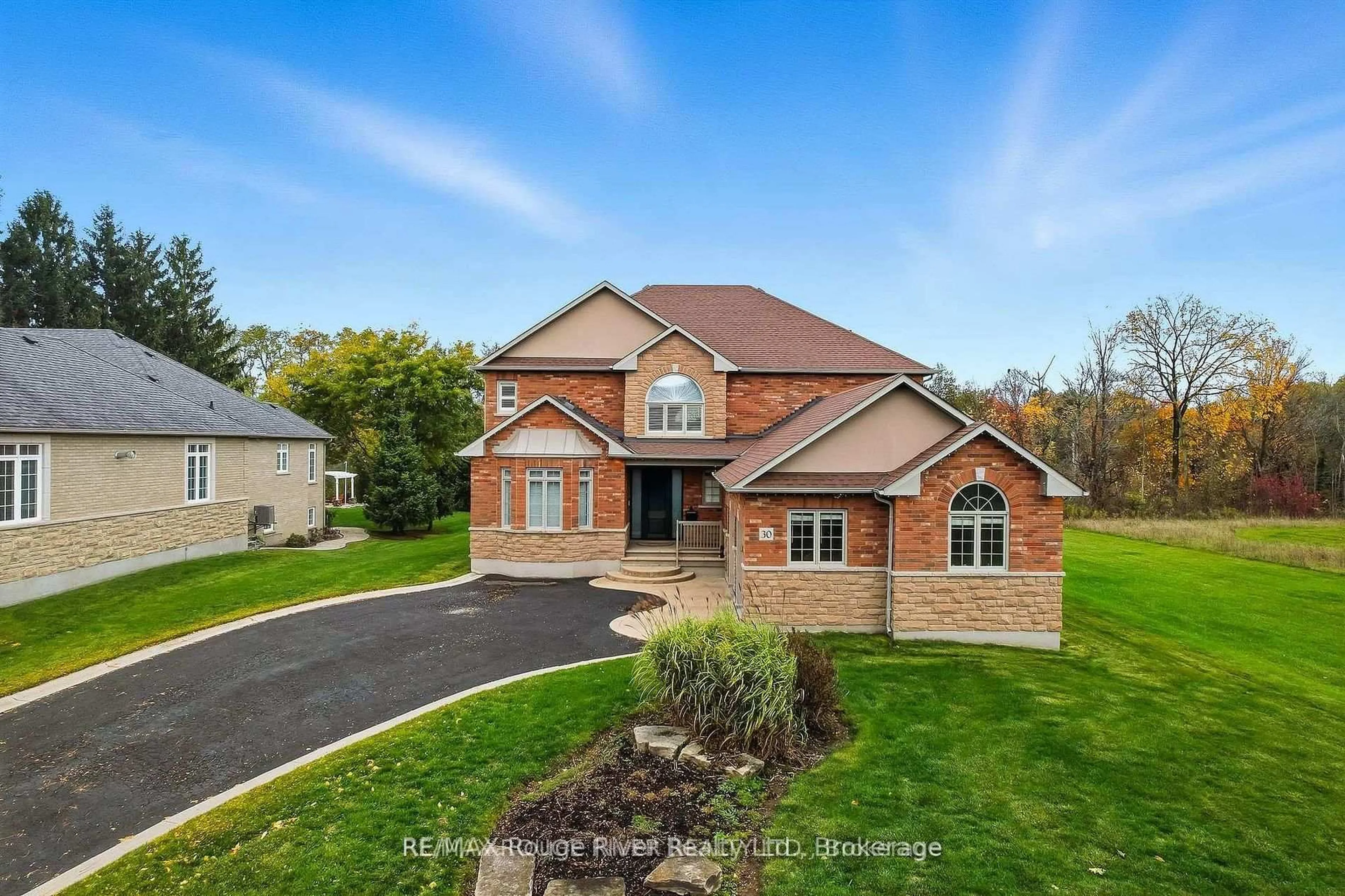Home with brick exterior material, unknown for 30 Hanover Crt, Whitby Ontario L1N 7J2