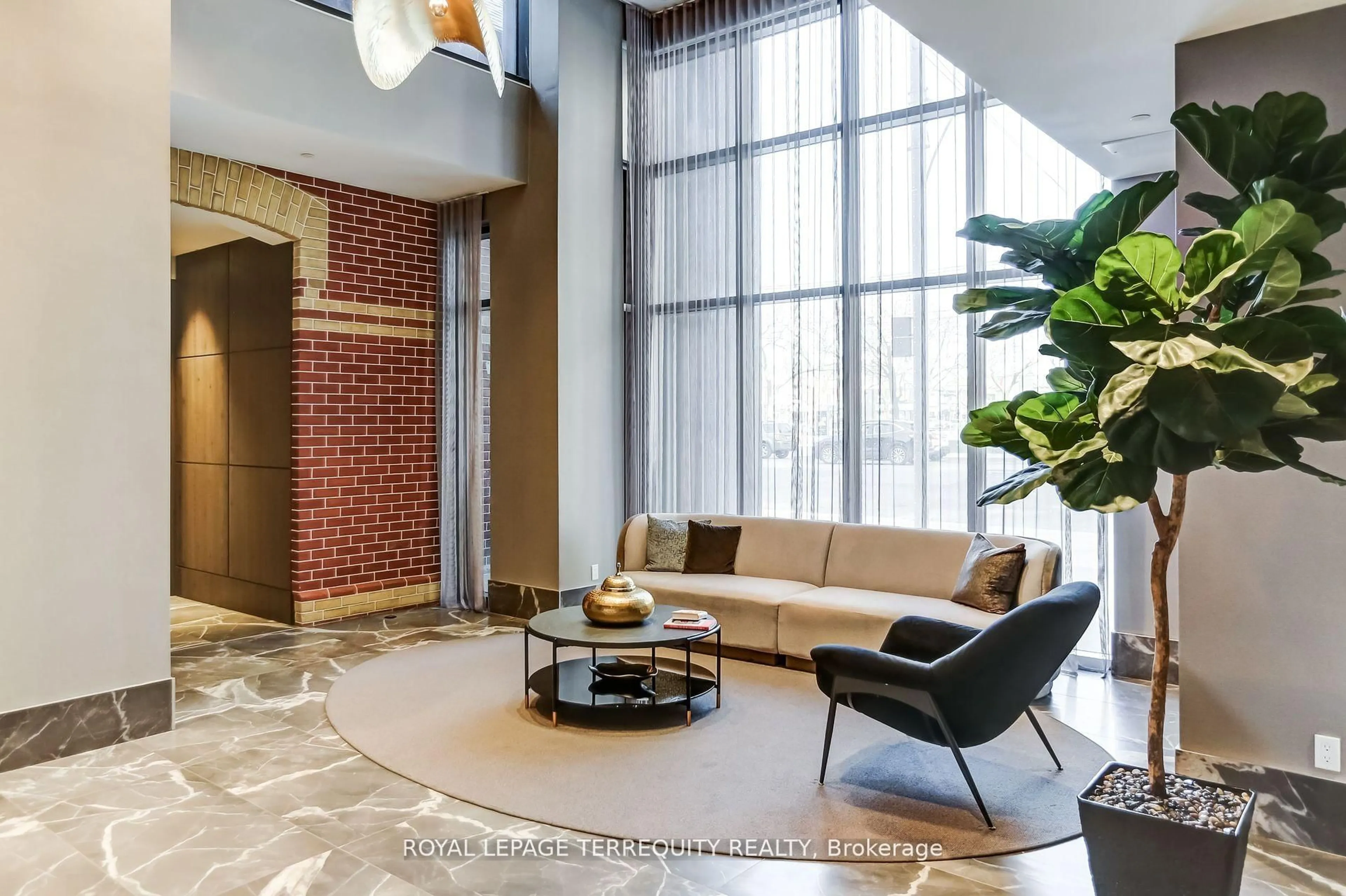 Lobby for 286 Main St #1906, Toronto Ontario M4C 0B3