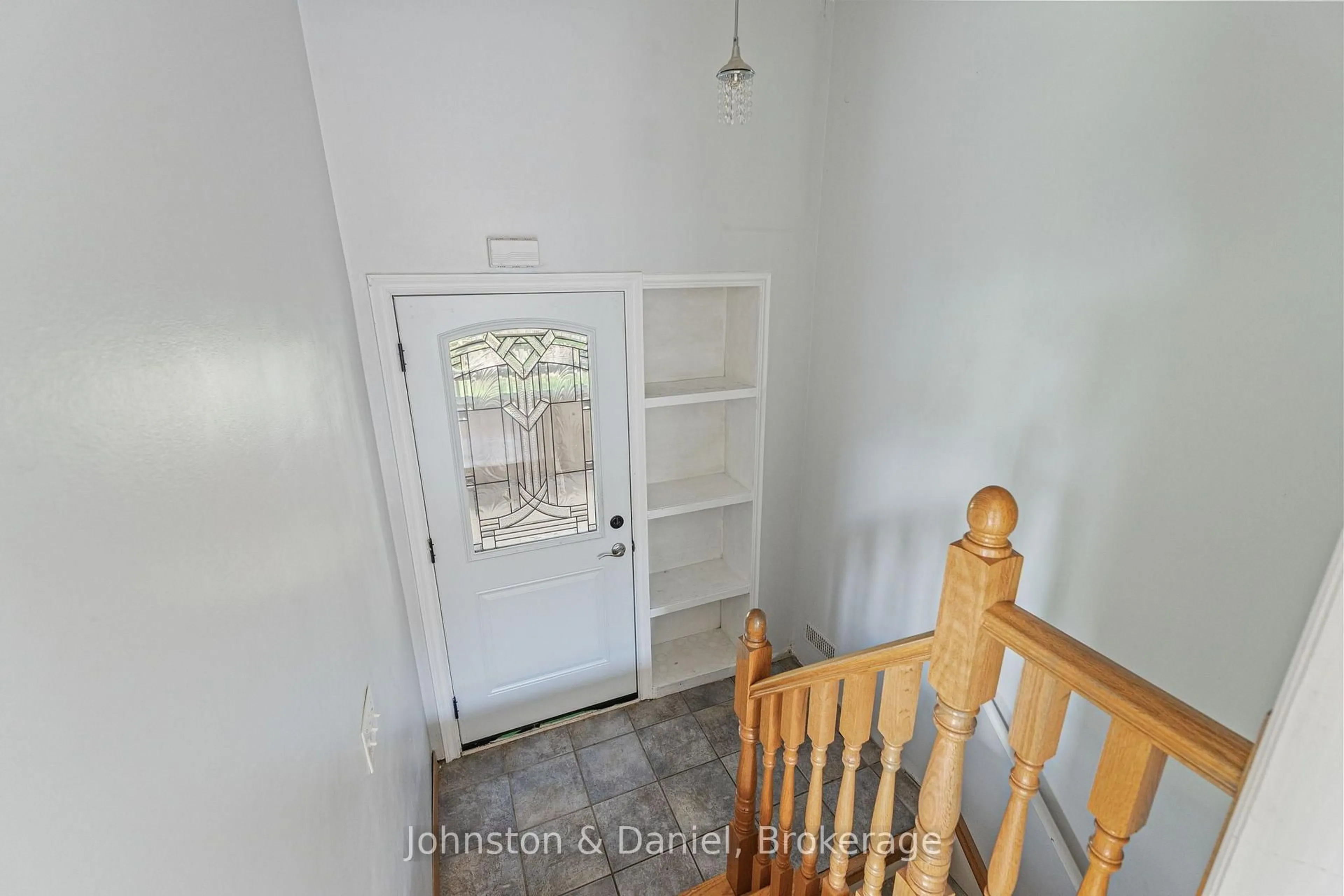 Unknown for 30 Marawa Crt, Toronto Ontario M1G 3A9