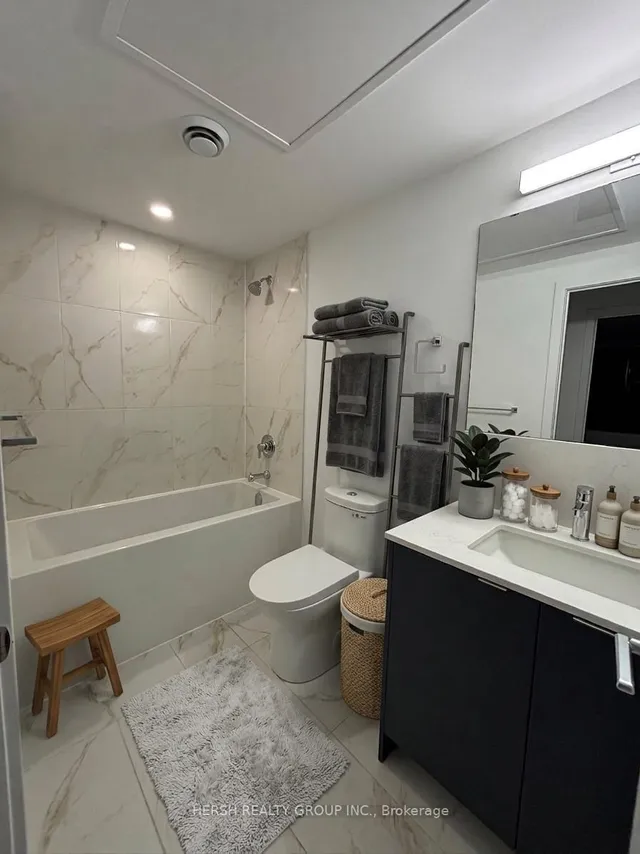 1614 Charles St #440, Whitby 4