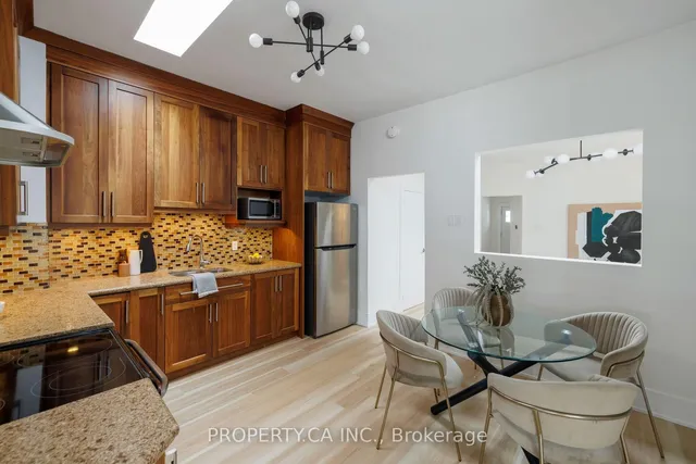 332 Woodfield Rd, Toronto 5