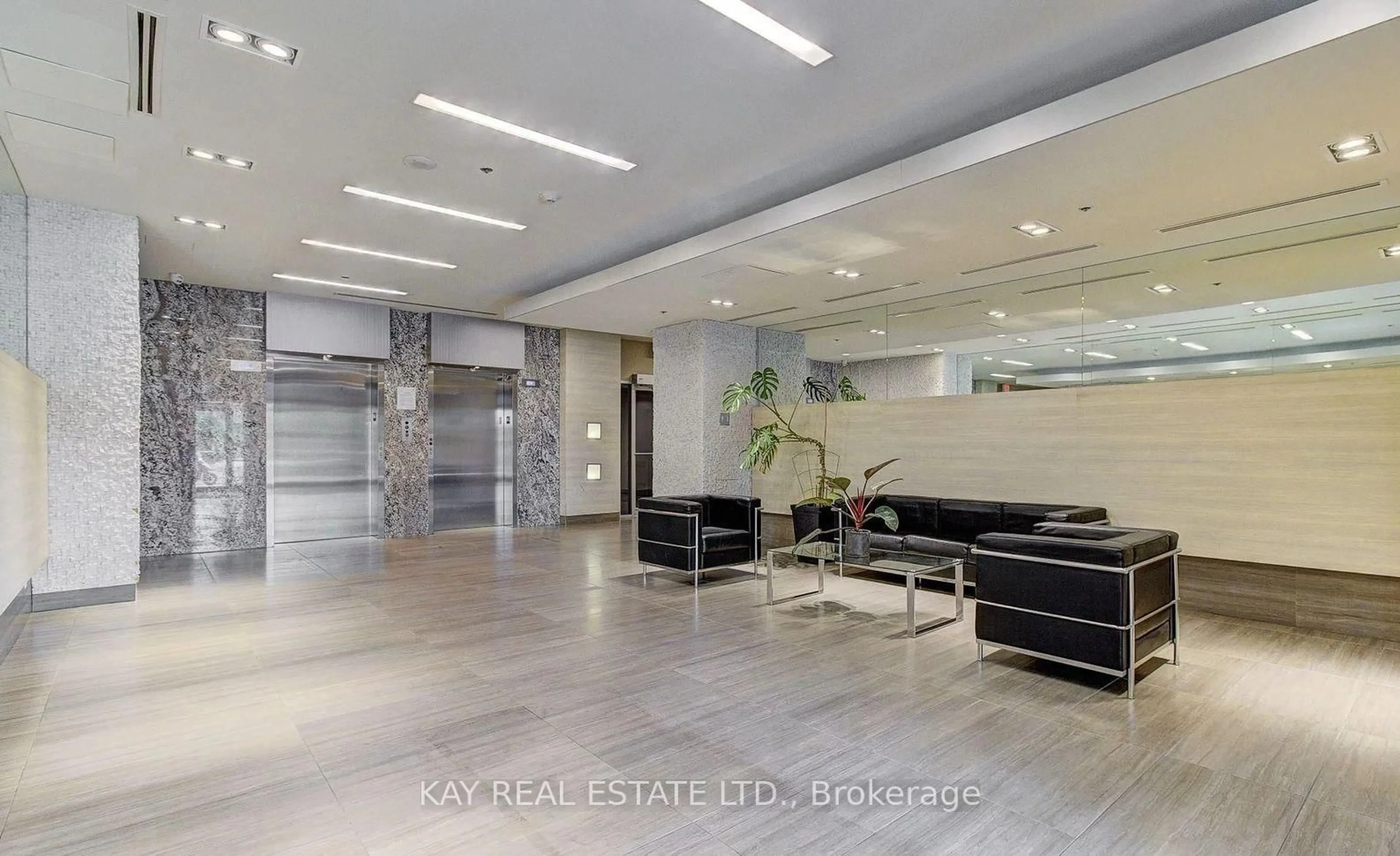 Indoor foyer for 3520 Danforth Ave #612, Toronto Ontario M1L 1E5