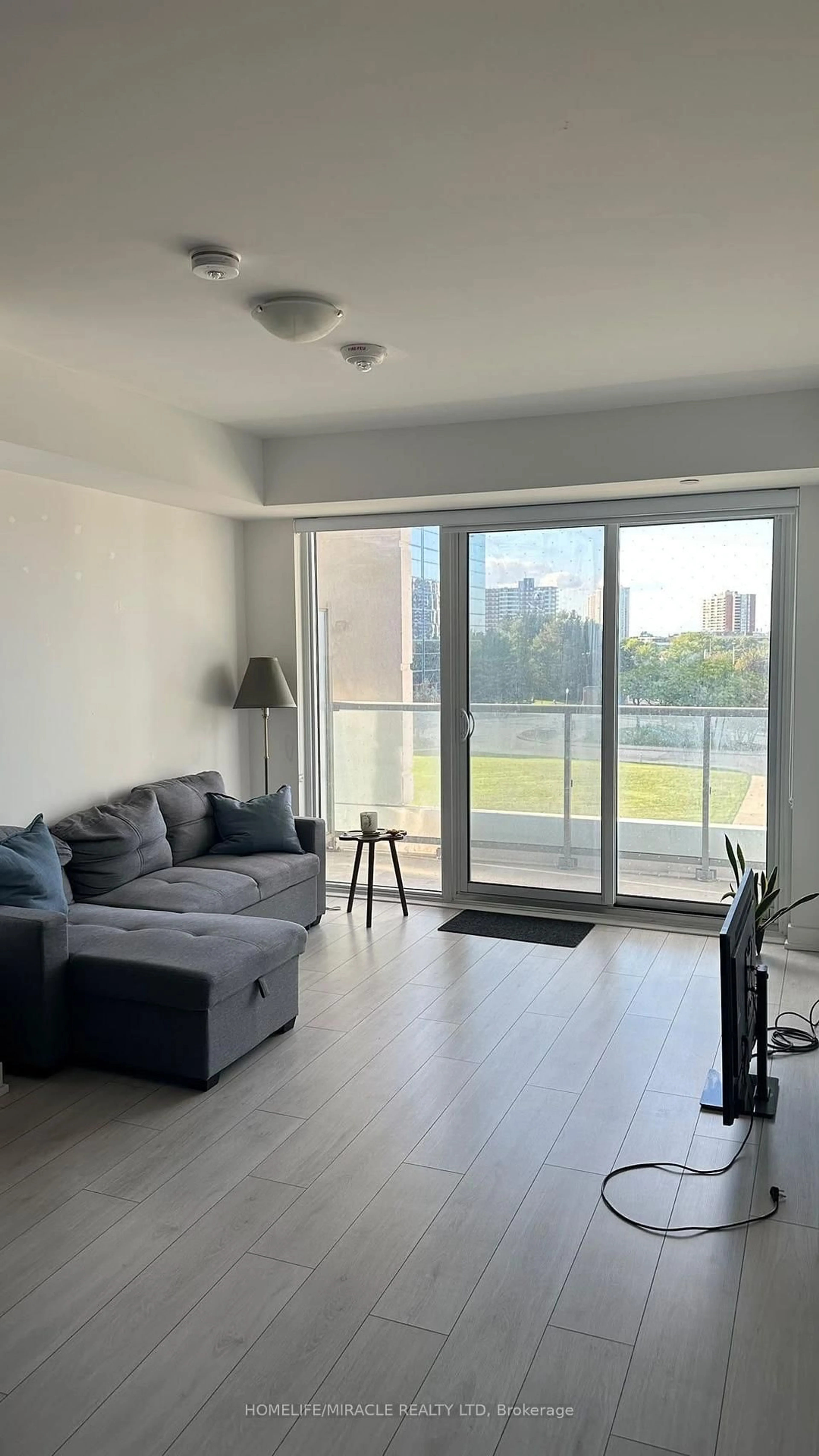 Living room with furniture, unknown for 2033 Kennedy Rd #516, Toronto Ontario M1T 0B9
