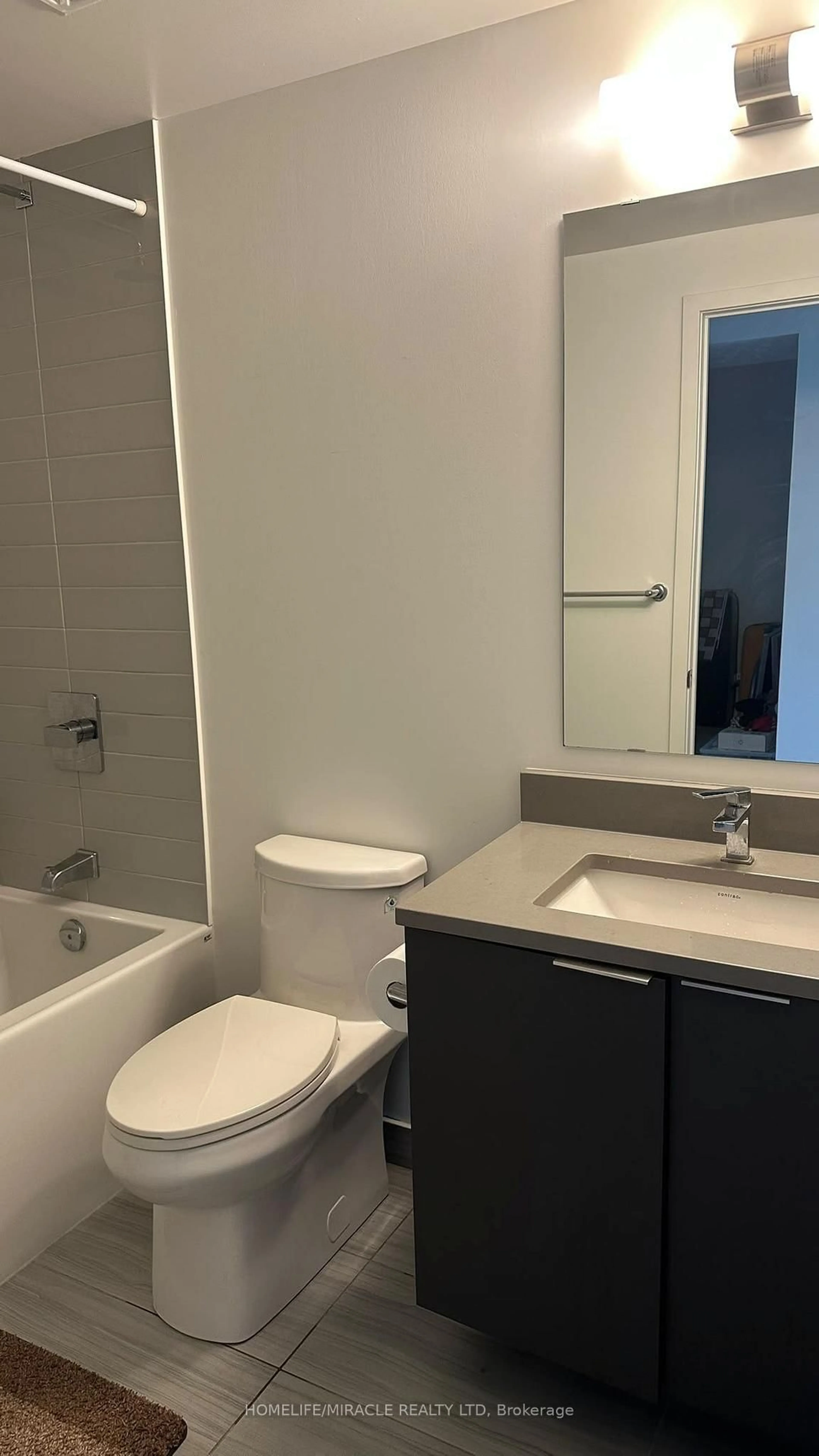 Standard bathroom, floor is not visible for 2033 Kennedy Rd #516, Toronto Ontario M1T 0B9