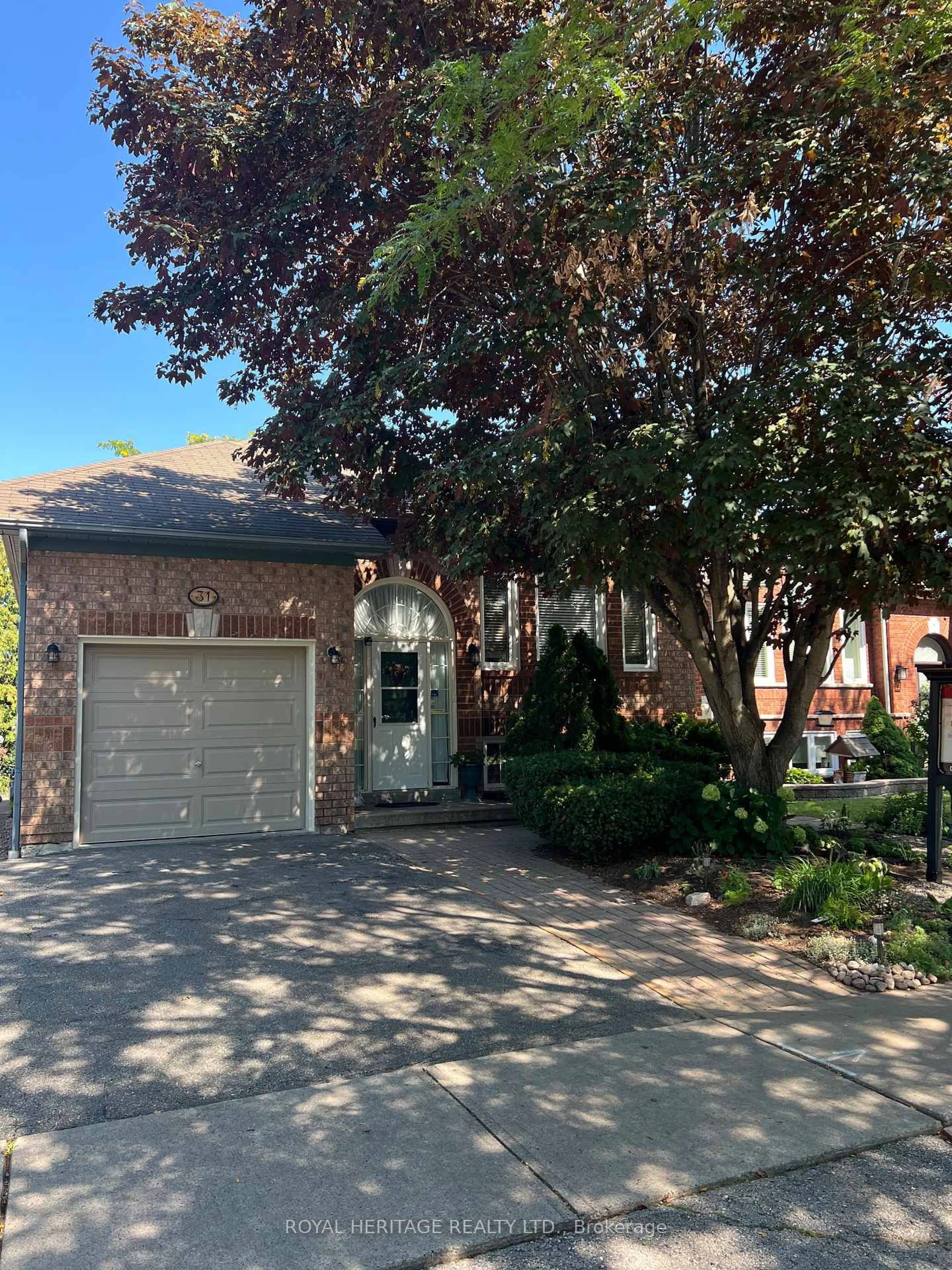 Home with brick exterior material, street for 31 Thames Dr, Whitby Ontario L1R 2M2