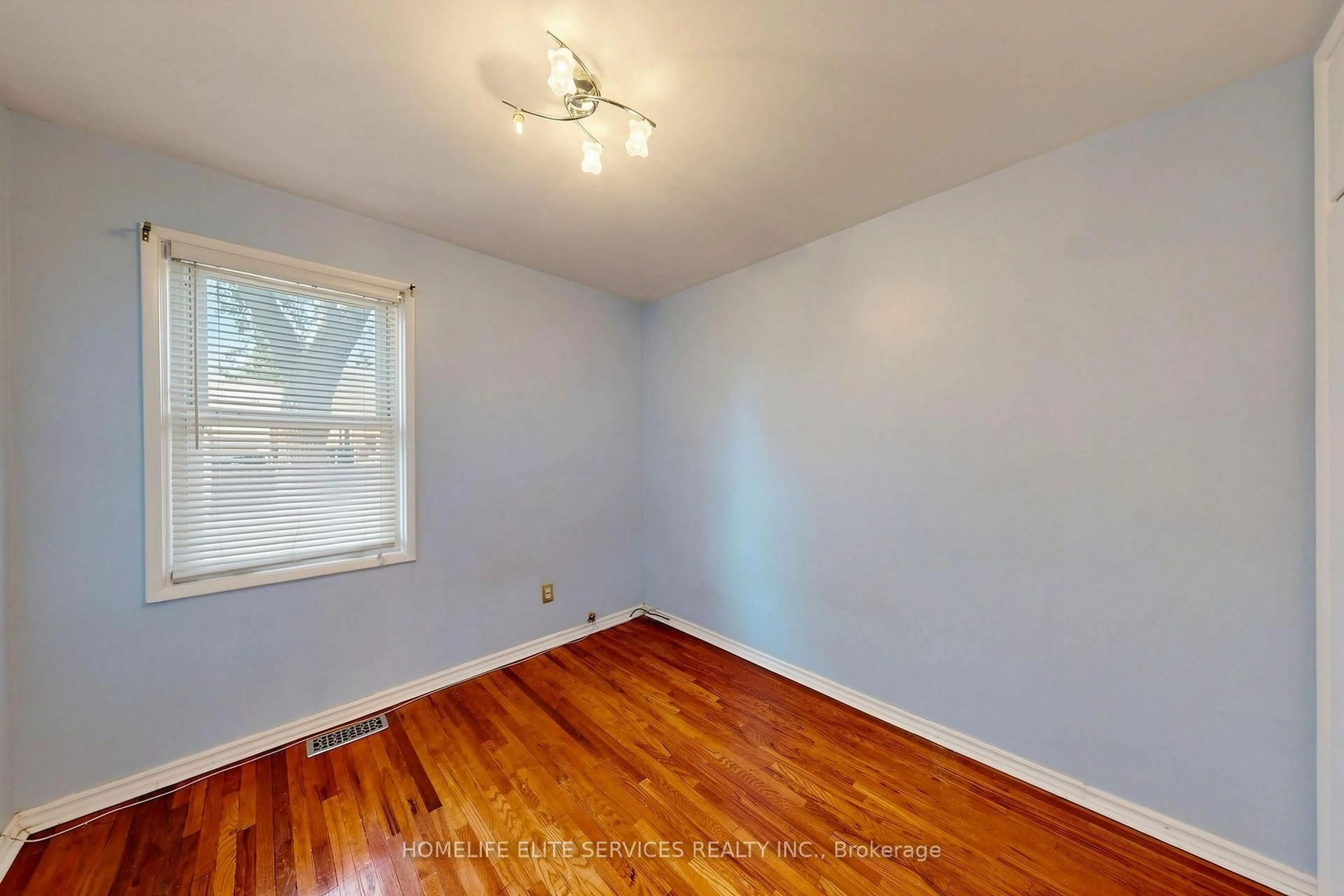 A pic of a room for 48 Frey Cres, Toronto Ontario M1R 2C7