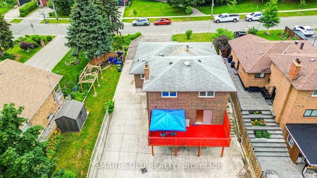56 Gatesview Ave, Toronto