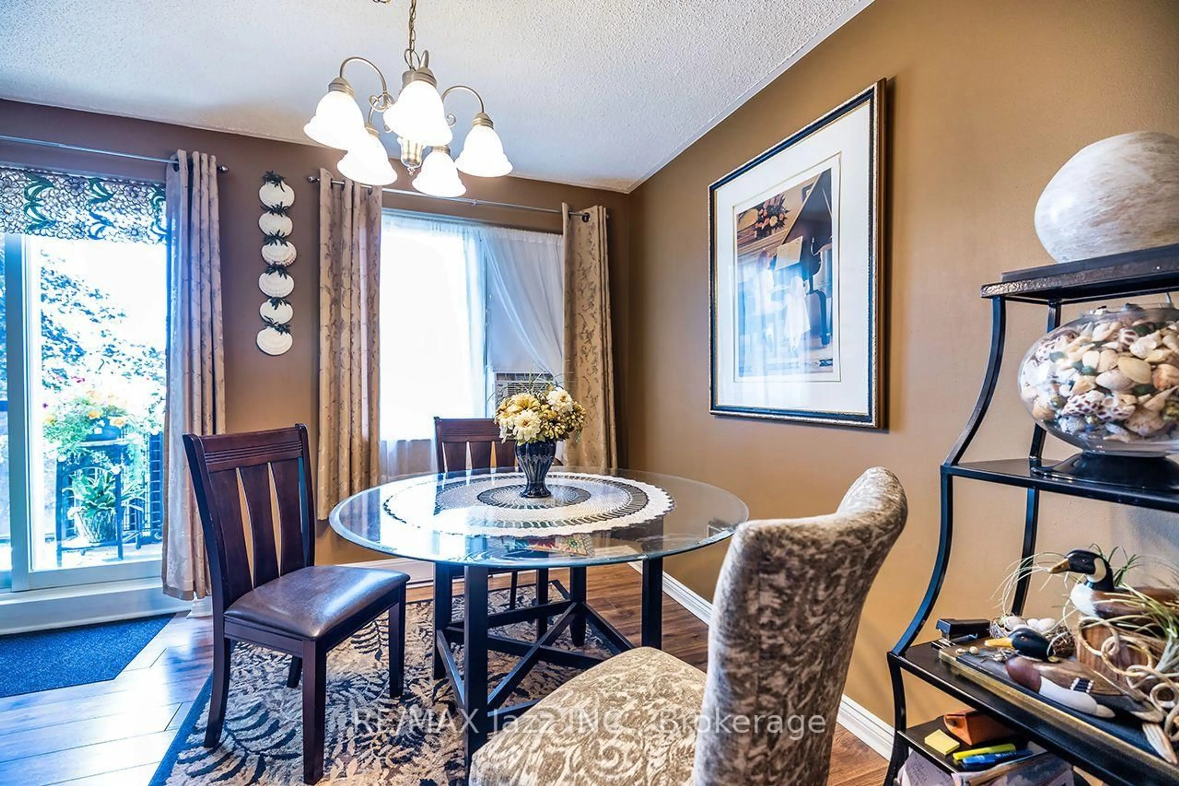 Dining room, unknown for 131 Taunton Rd #304, Oshawa Ontario L1G 3T8