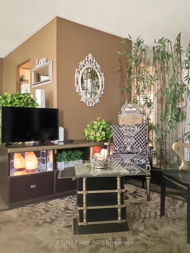 131 Taunton Rd #304, Oshawa 5