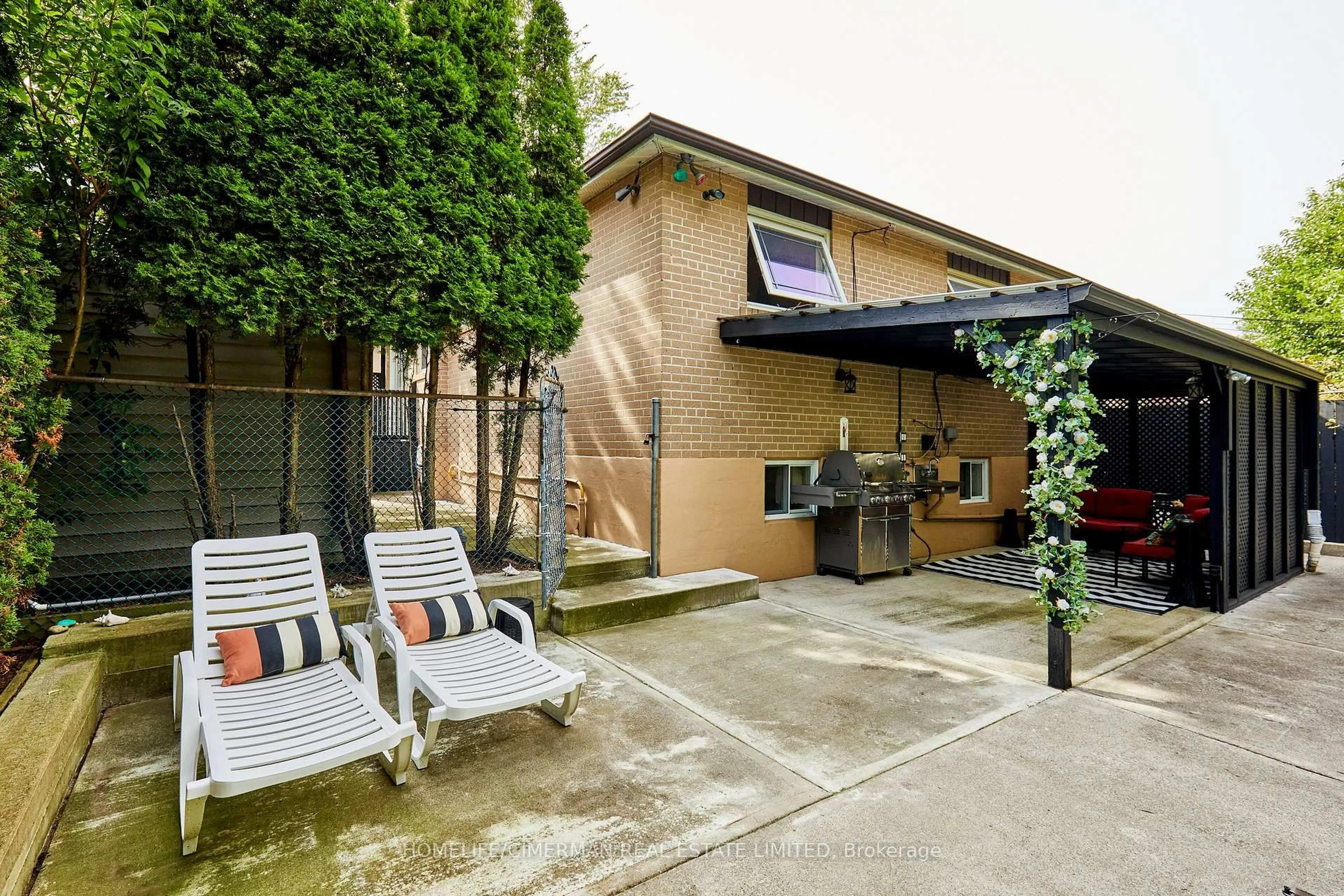 Patio, street for 11 Wagner Dr, Toronto Ontario M1E 2Z4