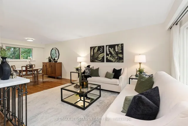 11 Gillbank Cres, Toronto 2