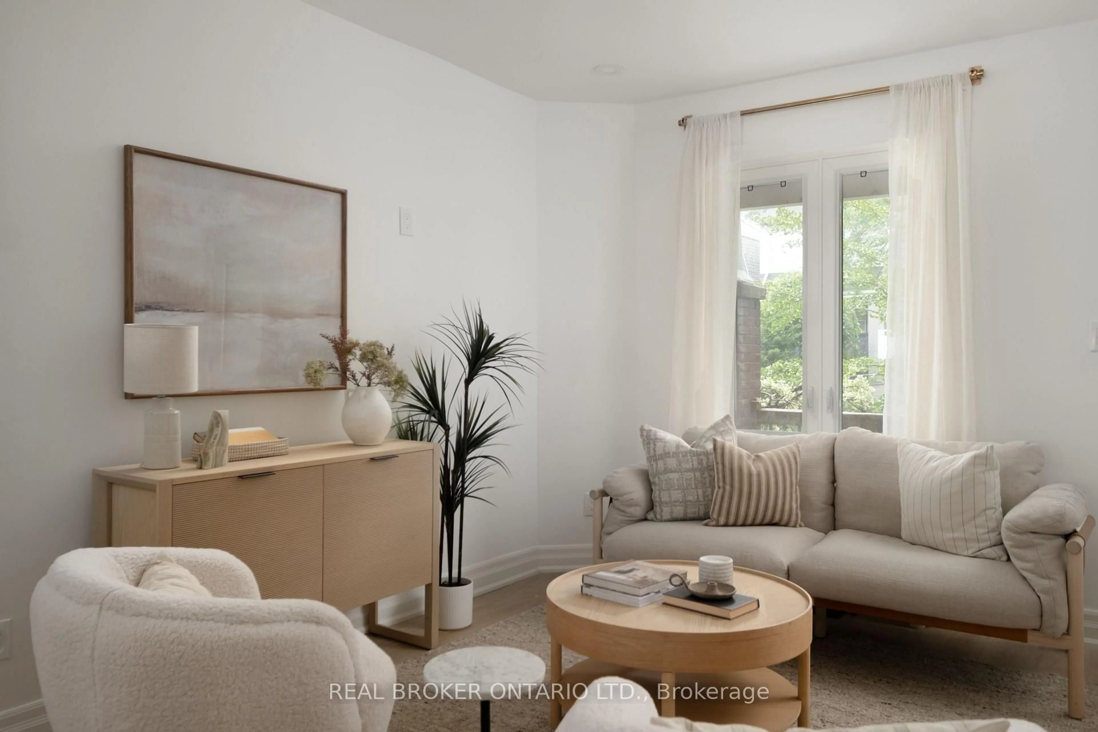 Living room with furniture, unknown for 22 Stephenson Ave, Toronto Ontario M4C 1G1