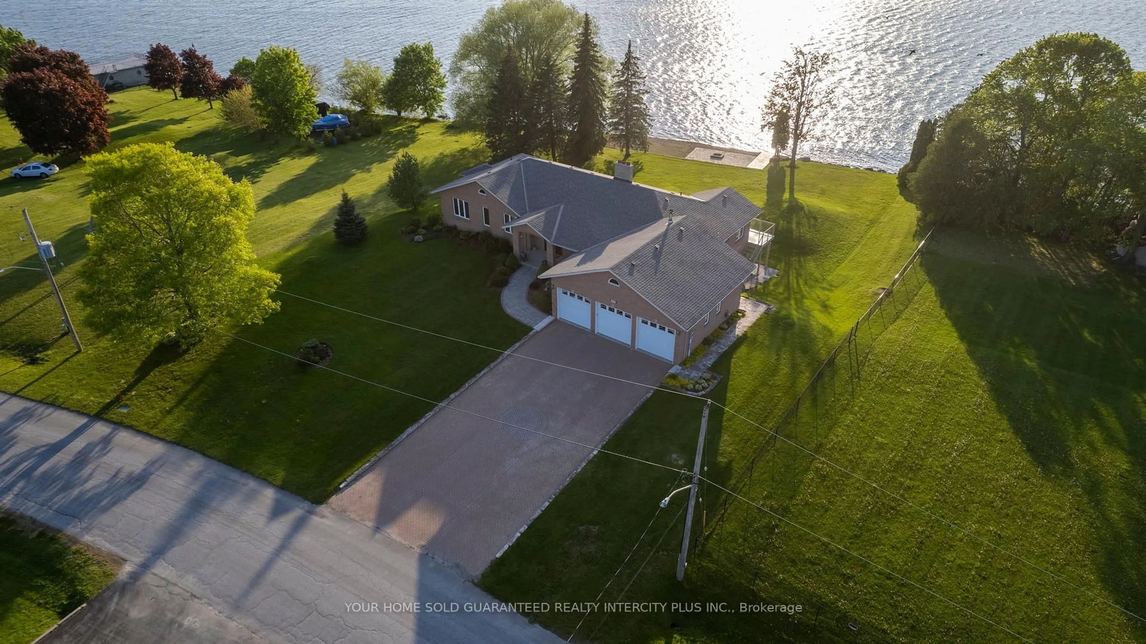 A pic from outside/outdoor area/front of a property/back of a property/a pic from drone, water/lake/river/ocean view for 592 Fralicks Beach Rd, Scugog Ontario L9L 1B6