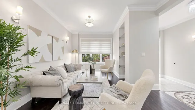 118 Harewood Ave, Toronto 3