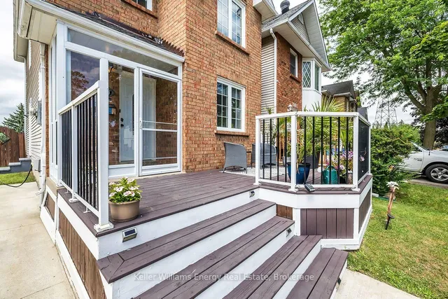 340 Pompano Crt, Oshawa 4