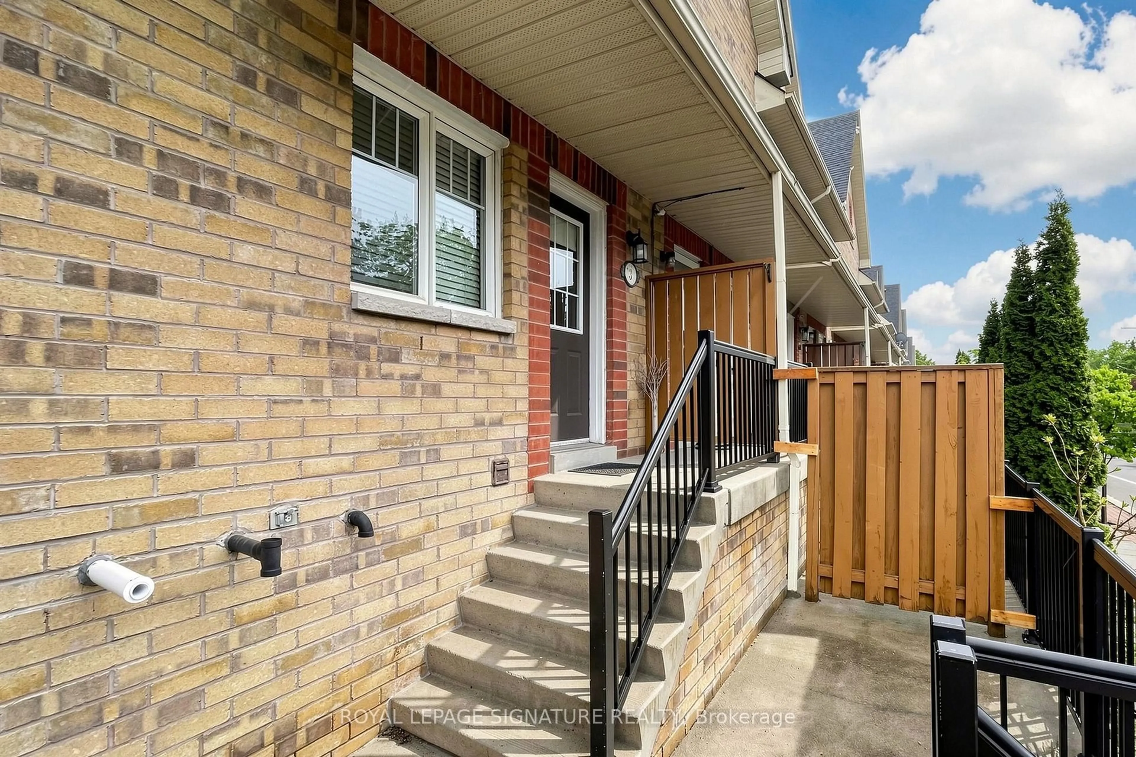 Unknown for 1775 Valley Farm Rd #3, Pickering Ontario L1V 7J9