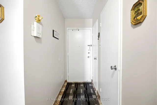 895 Kennedy Rd #406, Toronto 4