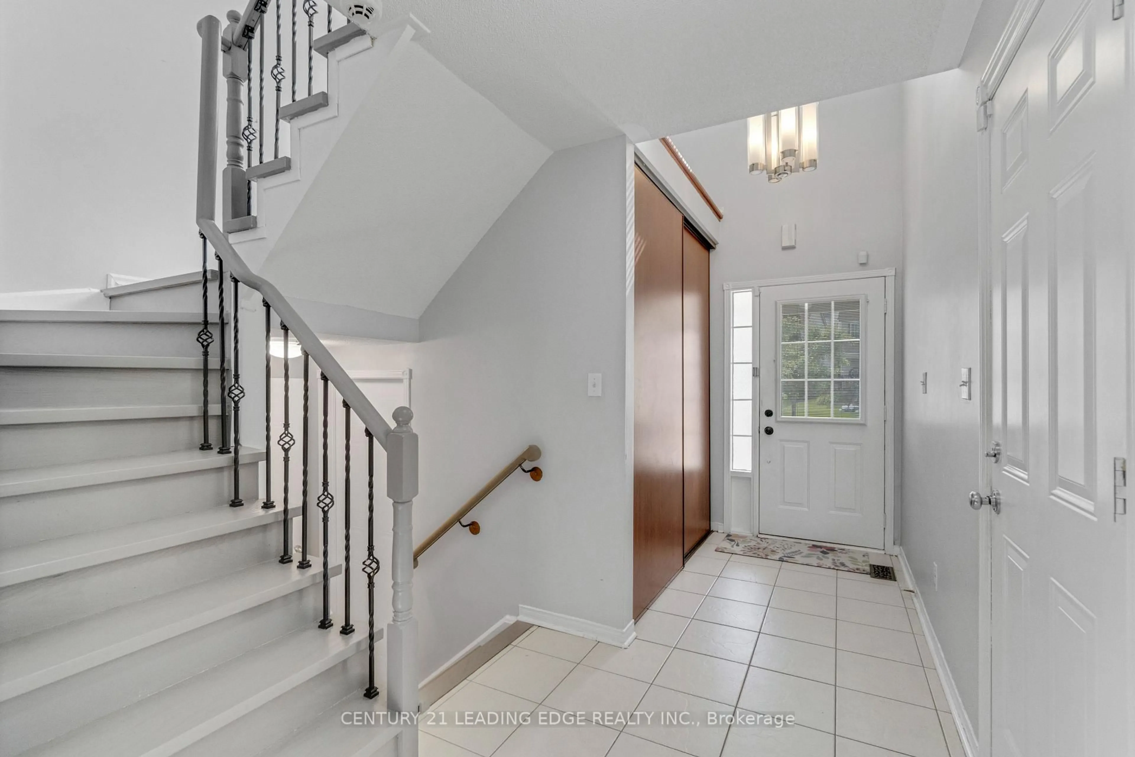 Unknown for 1296 Ashgrove Cres, Oshawa Ontario L1K 3A6
