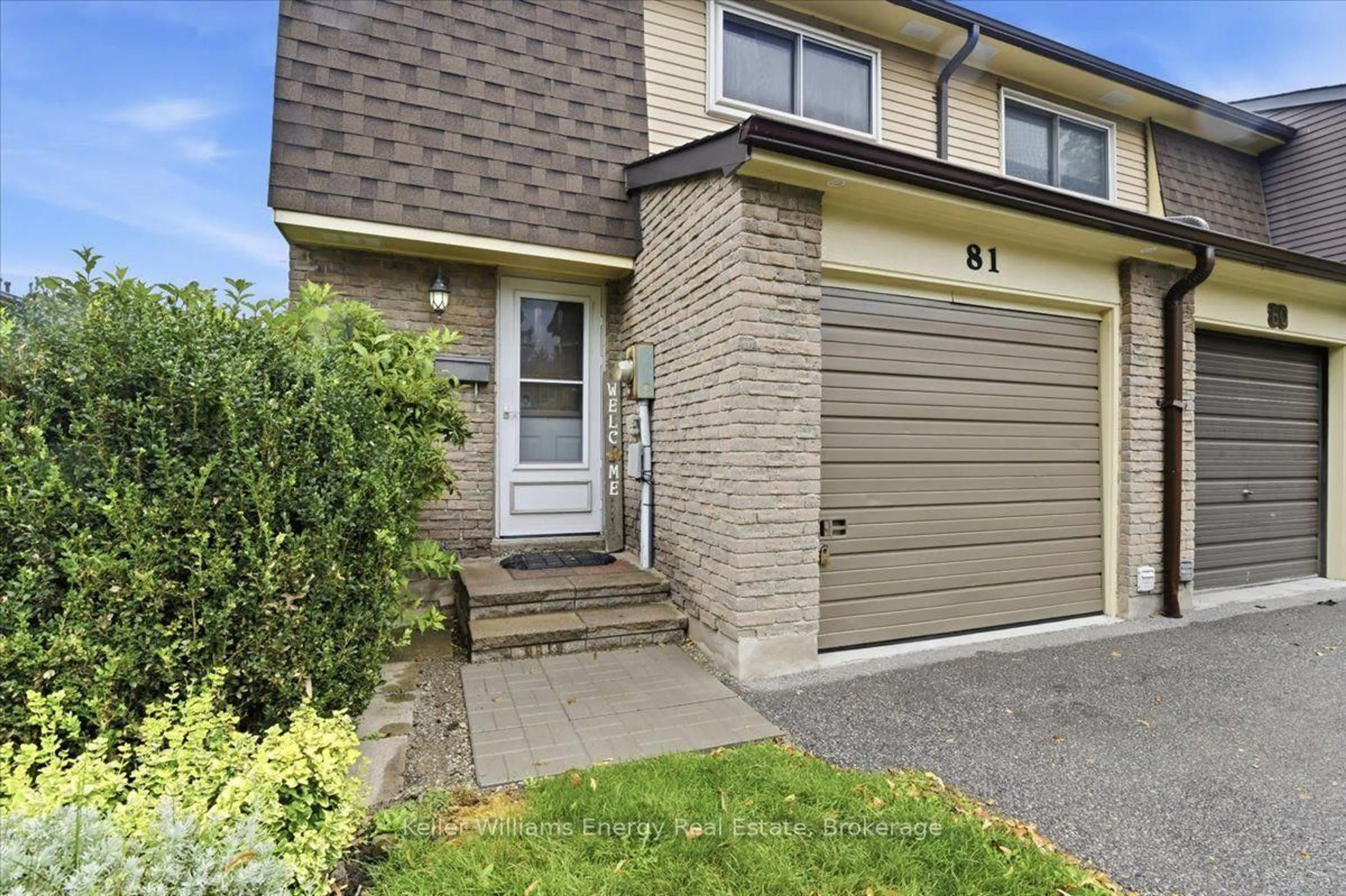 Unknown for 909 Burns St #81, Whitby Ontario L1N 6J5
