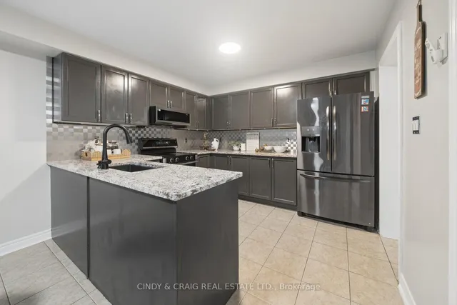87 Beckett Cres, Clarington 5