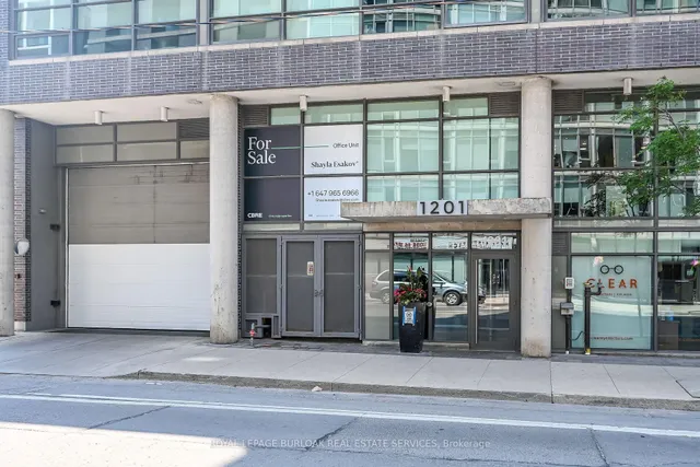 1201 Dundas St #902, Toronto 3
