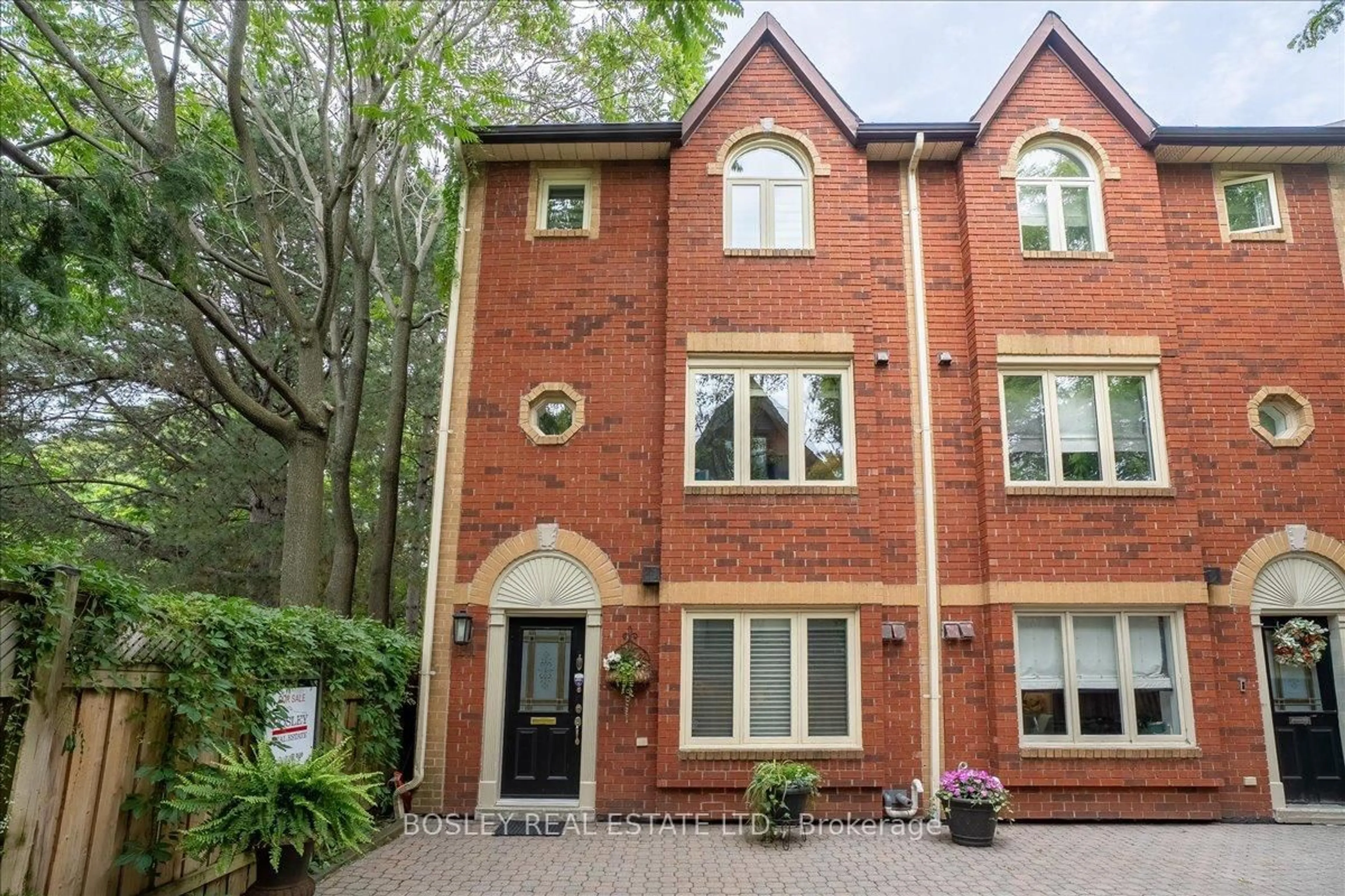 Home with brick exterior material, street for 18 Doncrest Rd #11, Toronto Ontario M4K 1R8