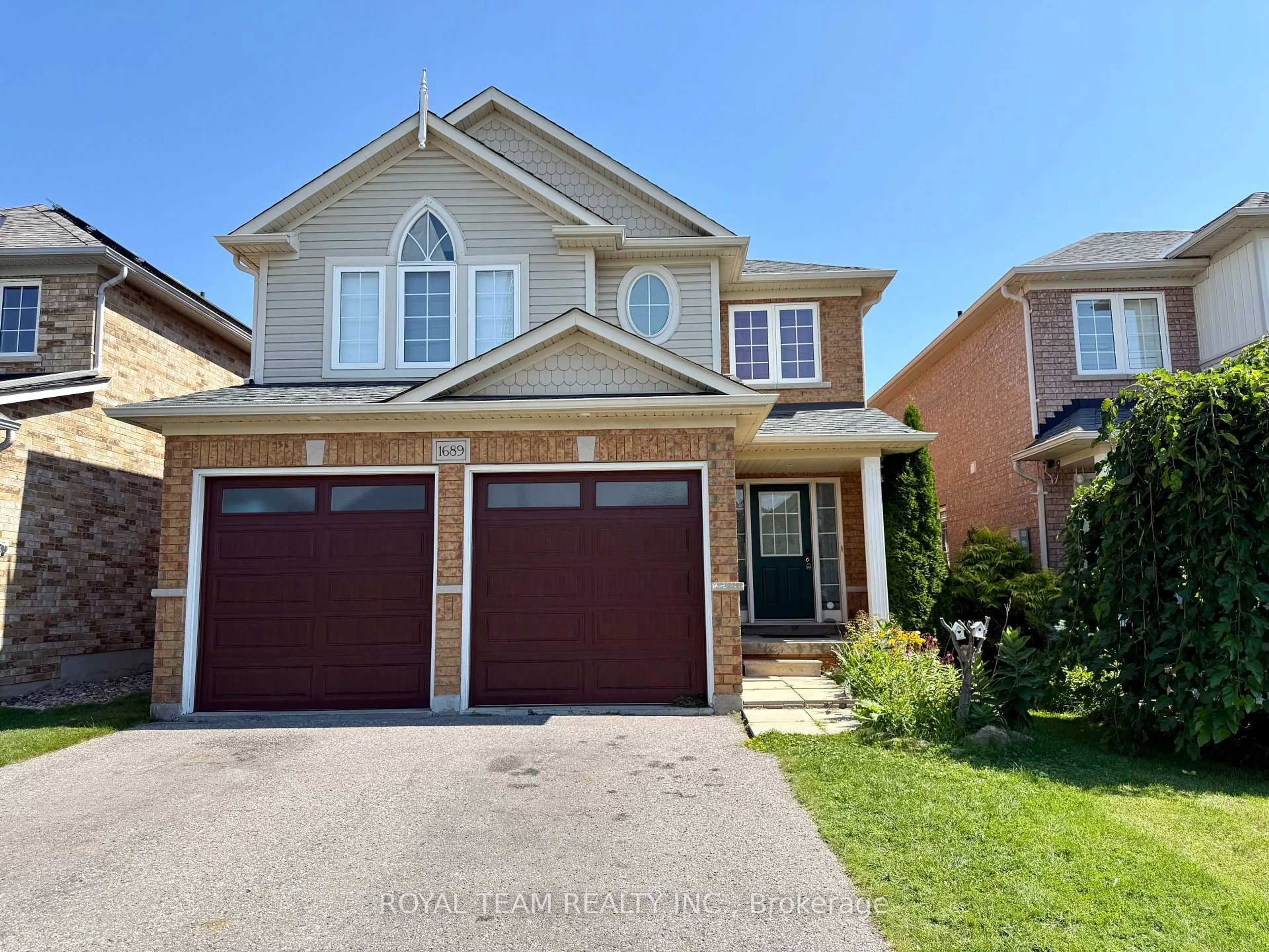 Home with brick exterior material, street for 1689 Whitestone Dr, Oshawa Ontario L1K 2X2