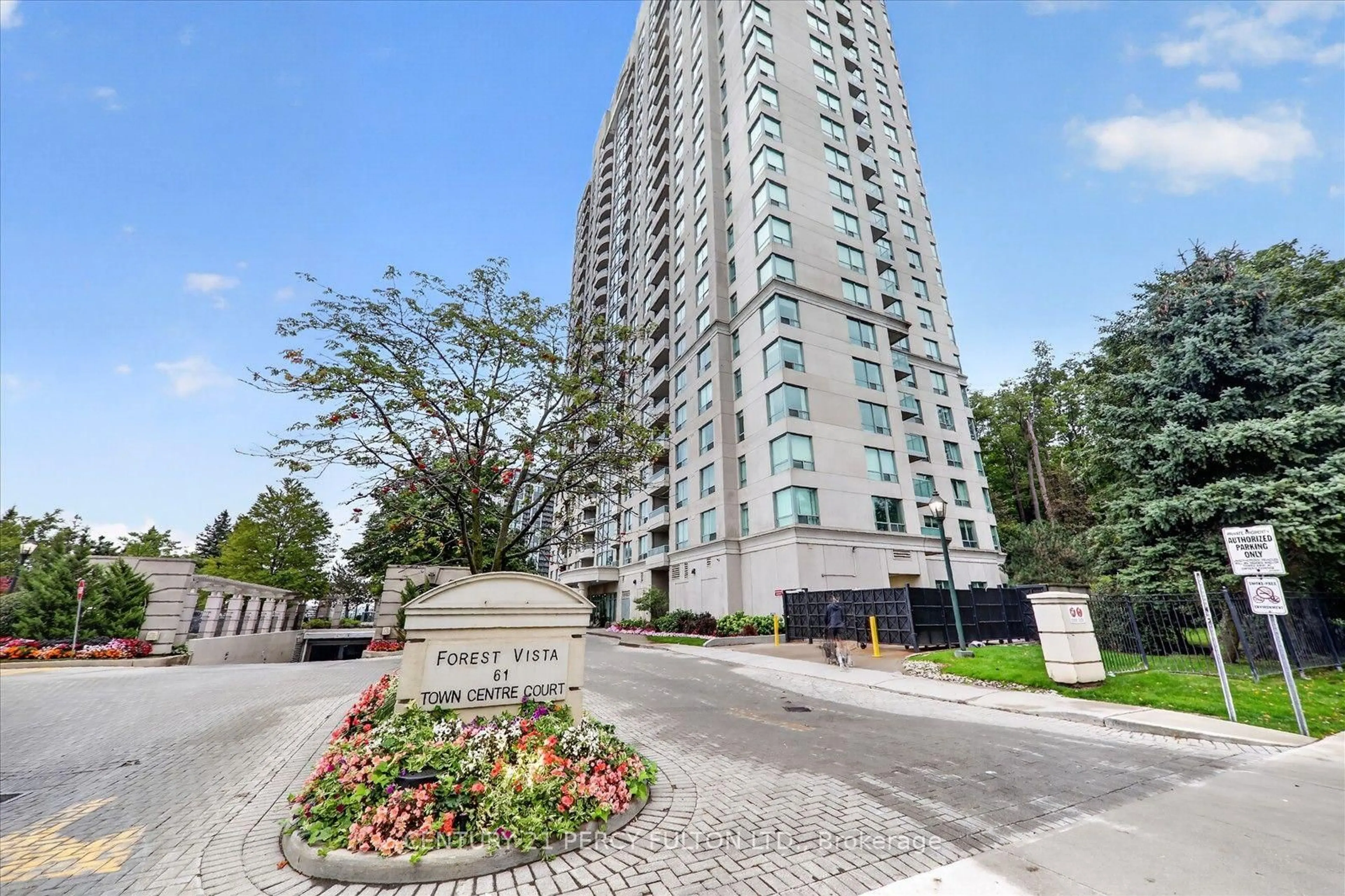 Indoor foyer for 61 Town Centre Crt #408, Toronto Ontario M1P 5C5