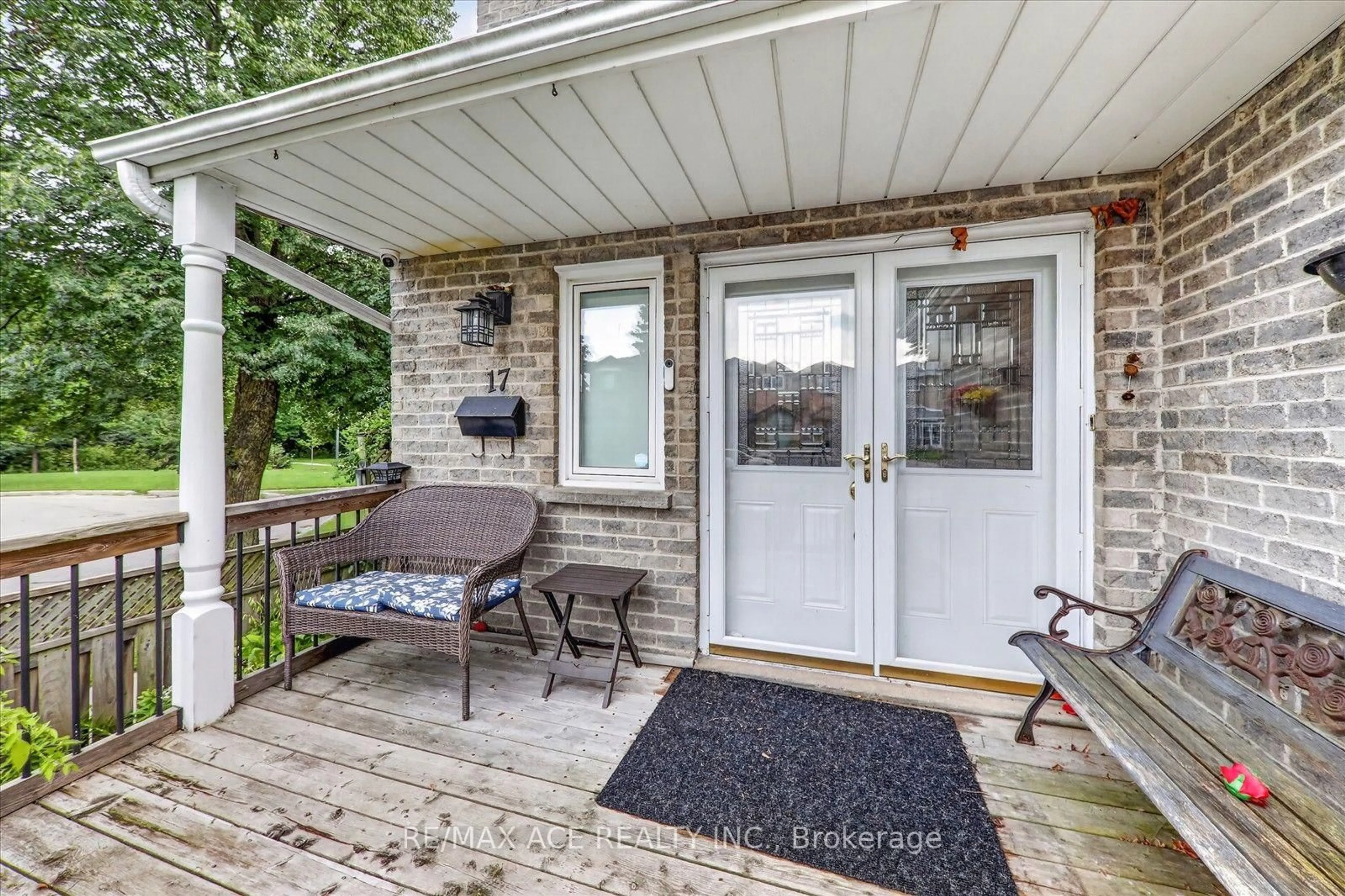 Unknown for 17 Whittington Crt, Ajax Ontario L1S 4L4