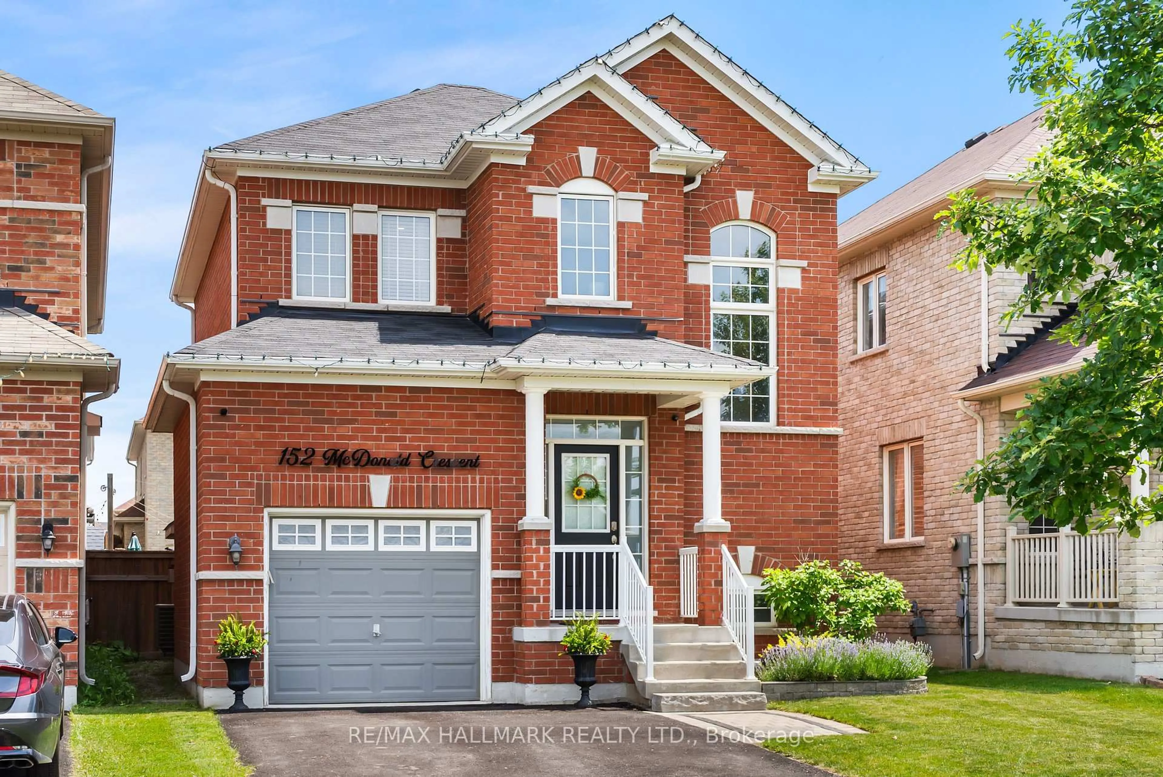 Home with brick exterior material, street for 152 Mcdonald Cres, Clarington Ontario L1B 0C9