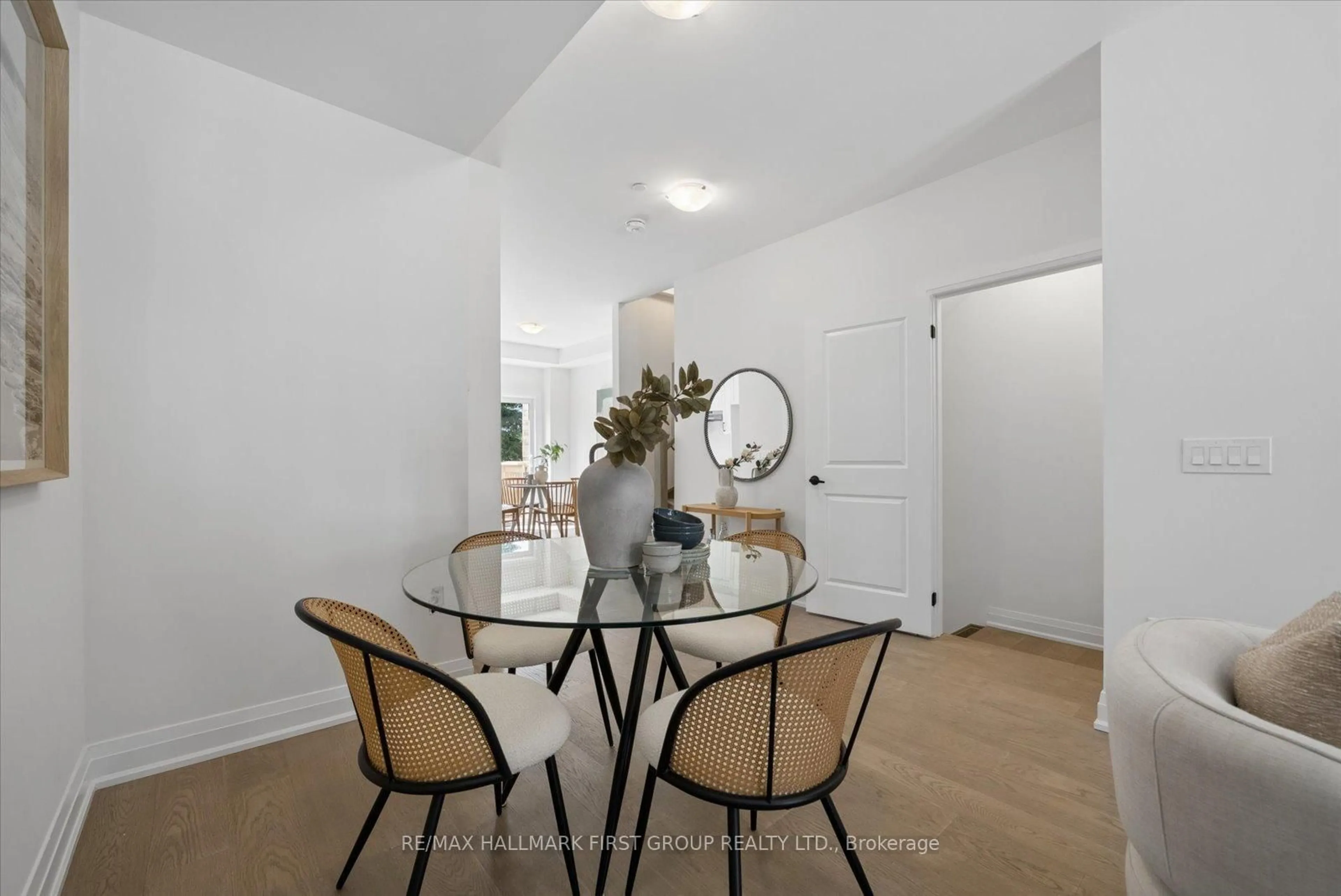 Dining room, unknown for 19 Marret Lane, Clarington Ontario L1B 0X2