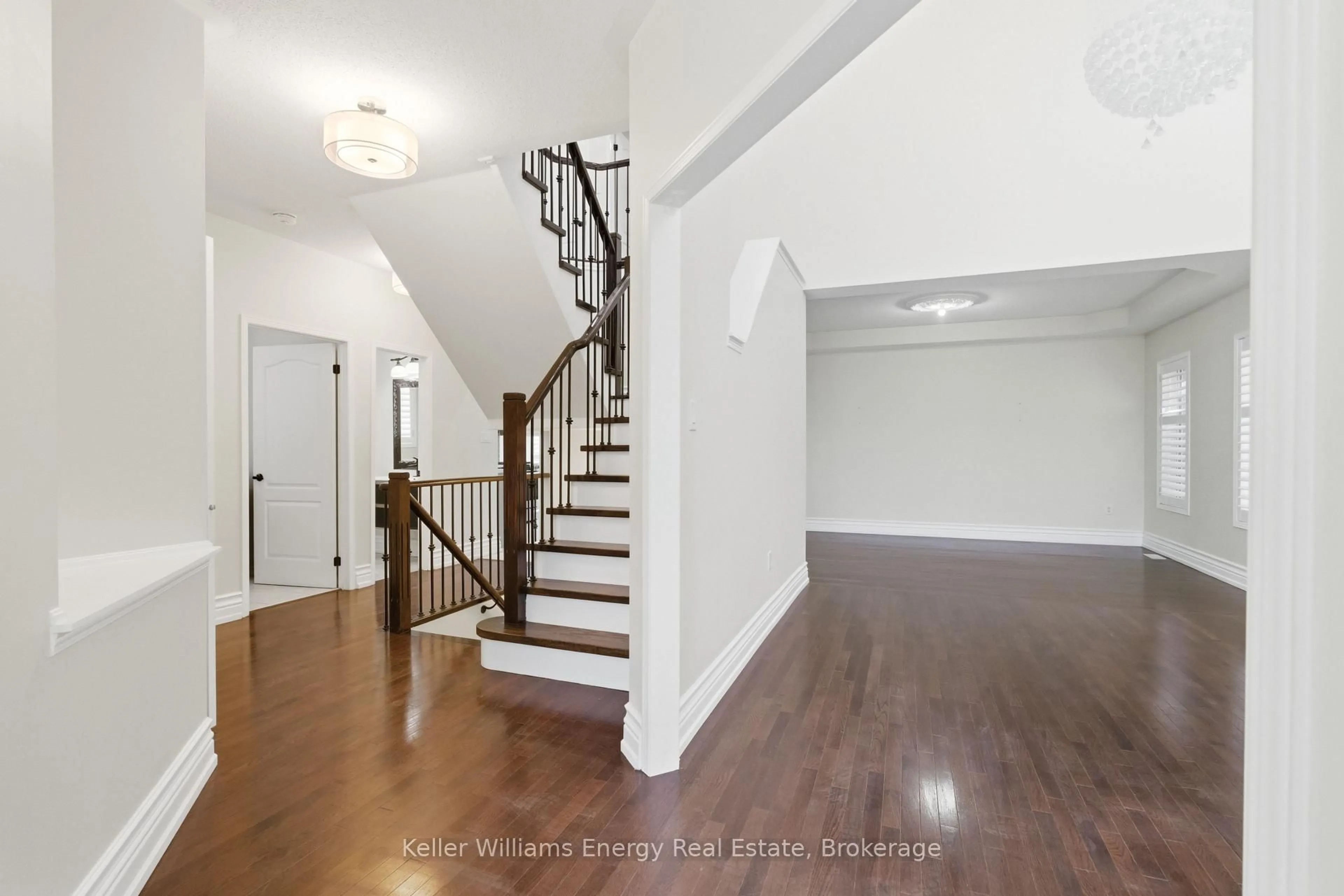 Unknown for 1633 Grandview St, Oshawa Ontario L1K 0A6