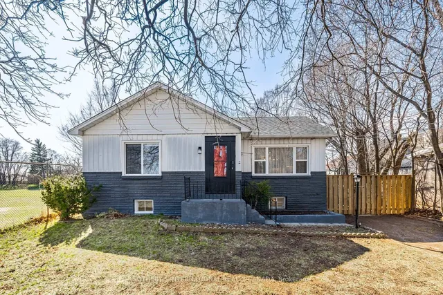 4075A Lawrence Ave, Toronto 2