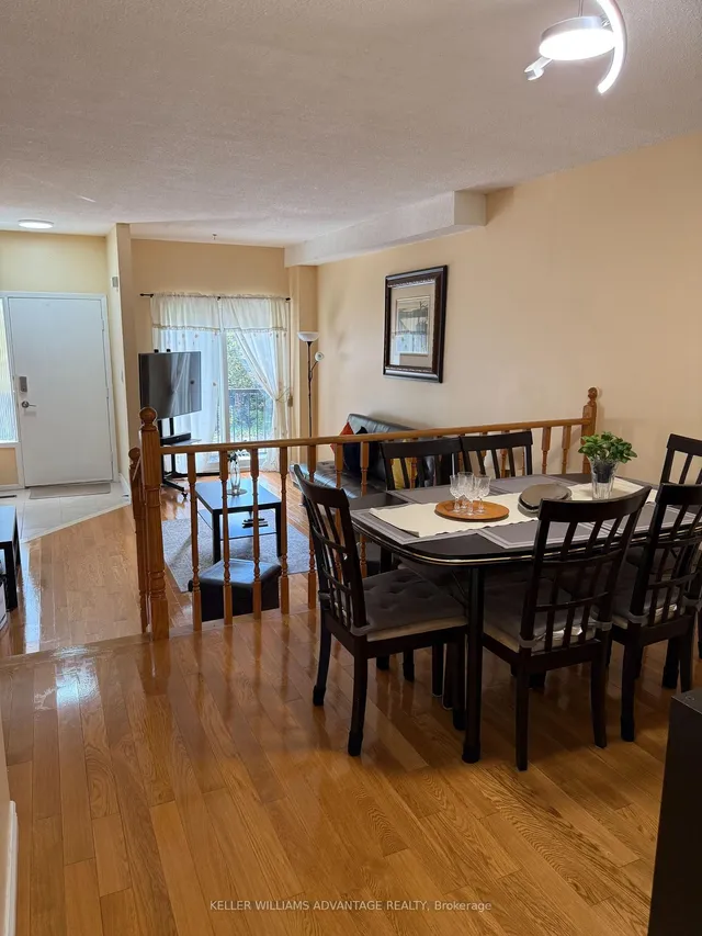 174 Homestead Rd, Toronto 4