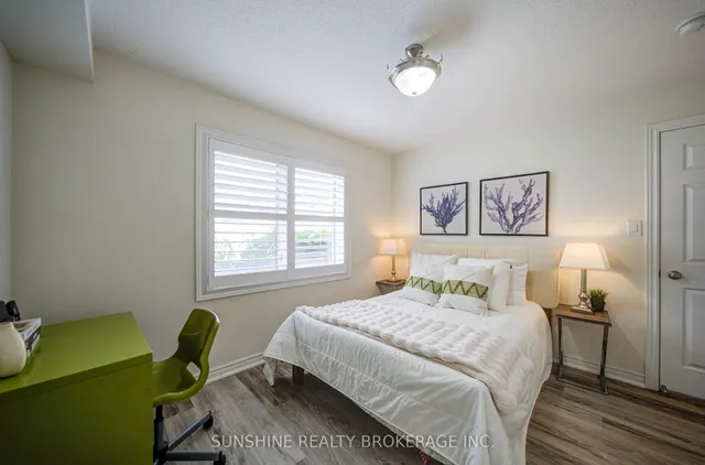 40 PRINGDALE GARDENS Circ, Toronto 4