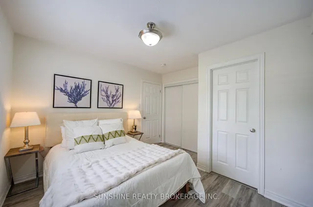40 PRINGDALE GARDENS Circ, Toronto 5