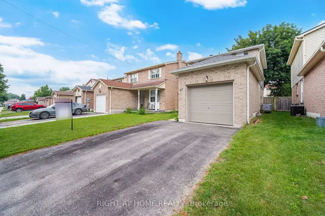 21 Dobson Dr, Ajax 2