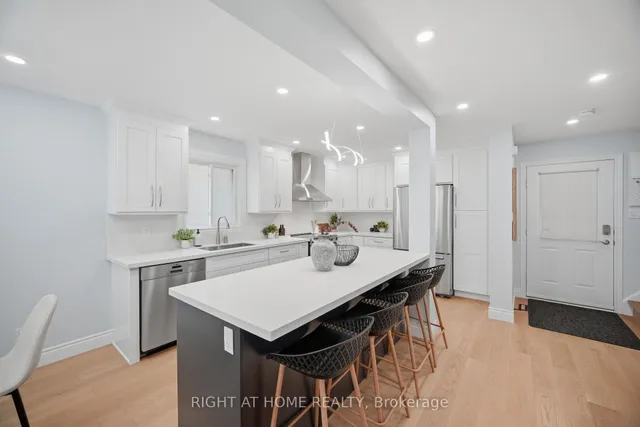 21 Dobson Dr, Ajax 5