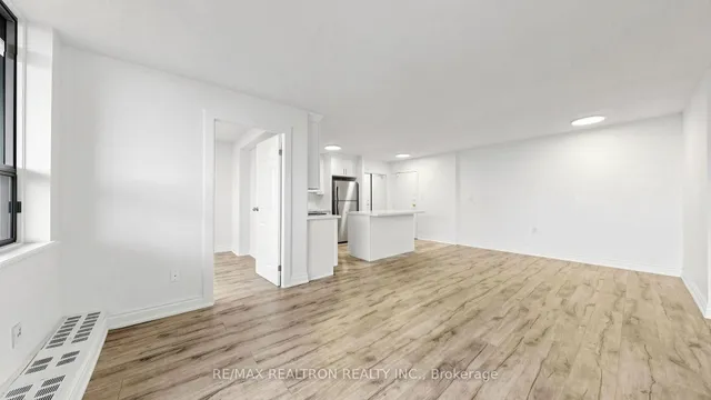 100 Wingarden Crt #1011, Toronto 3