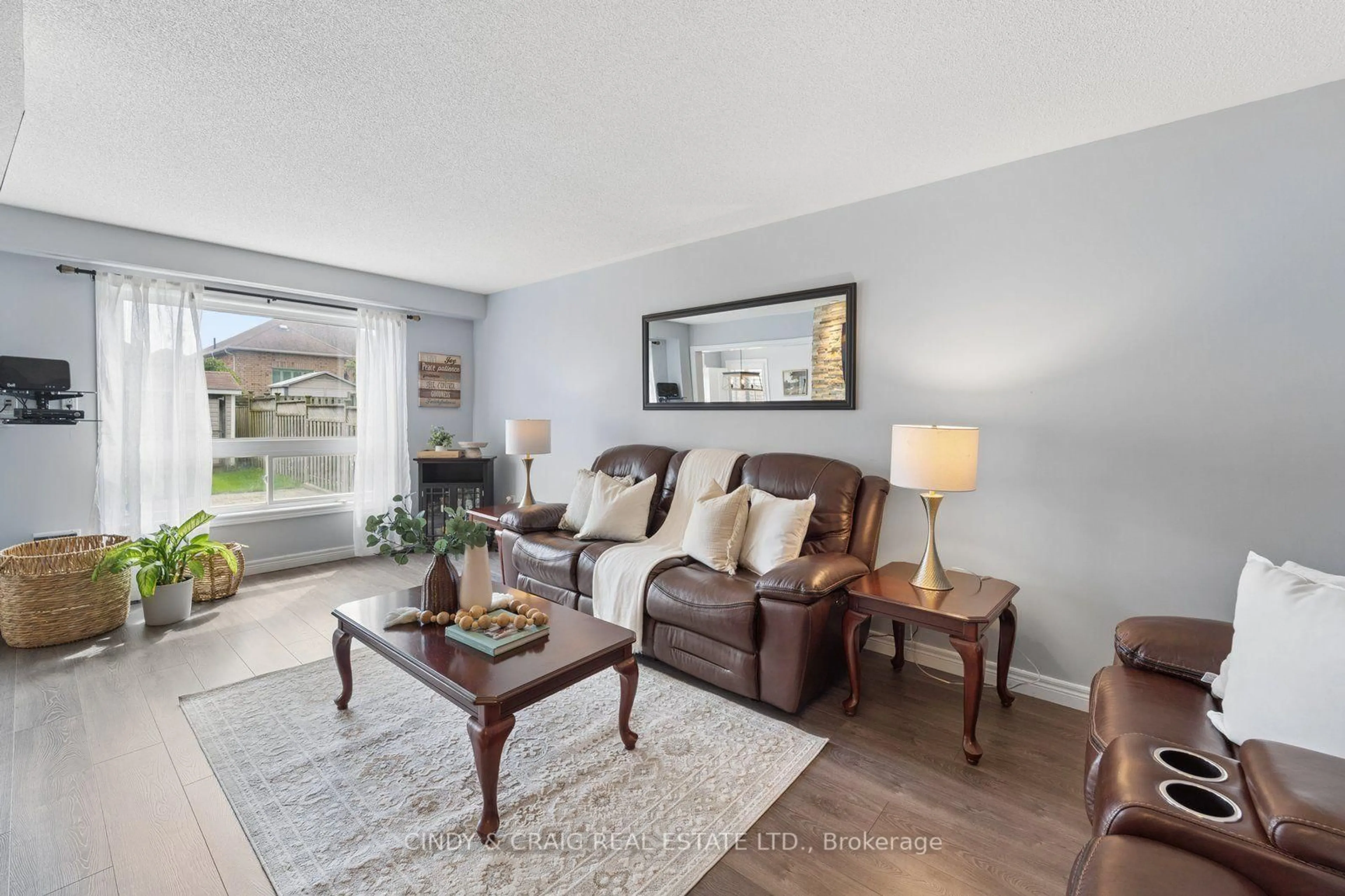 Living room with furniture, unknown for 208 Cornish Dr, Clarington Ontario L1E 3H4