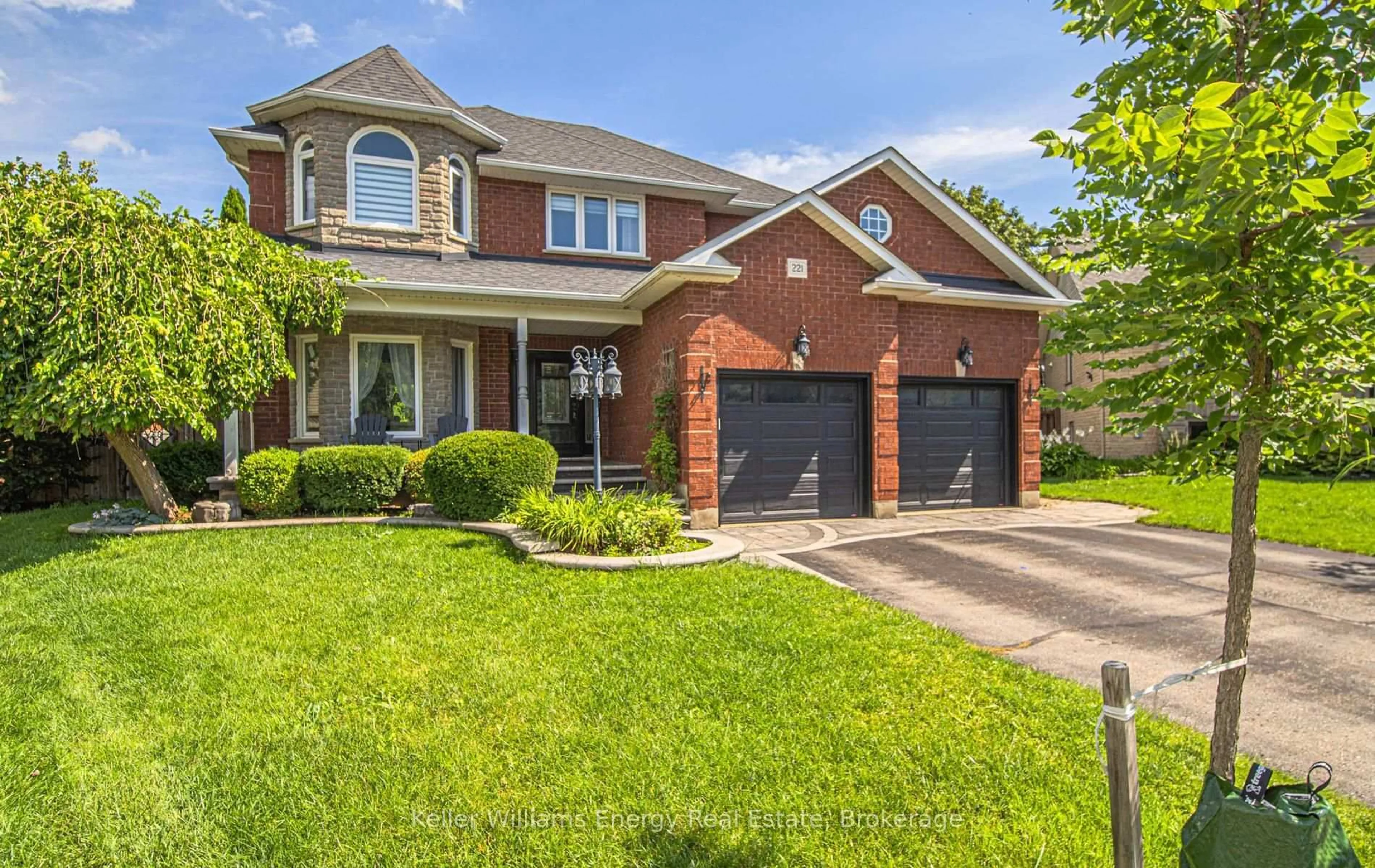 Home with brick exterior material, street for 221 Conestoga Crt, Oshawa Ontario L1G 8B7