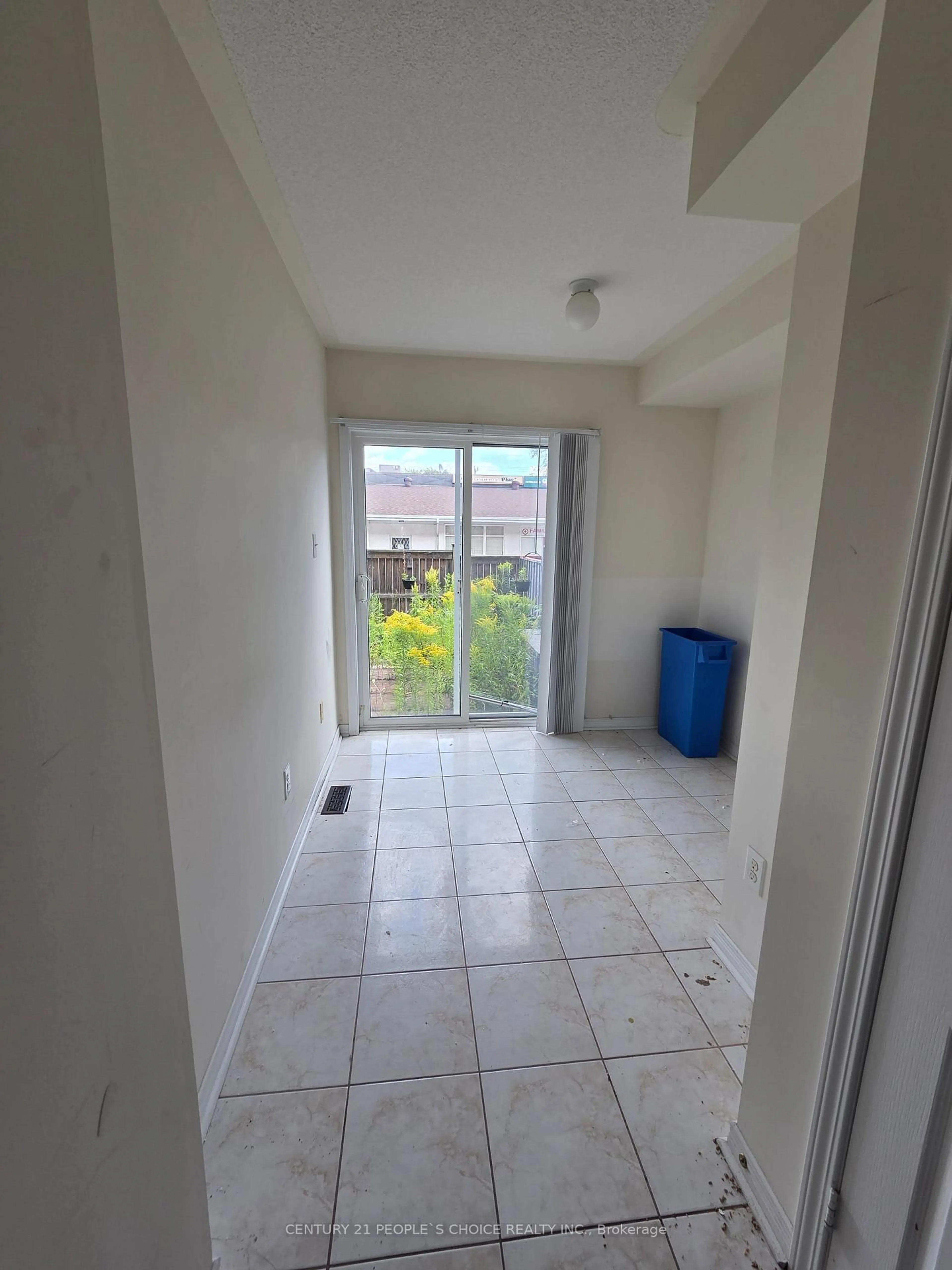 A pic of a room for 5 Curran Hall Cres, Toronto Ontario M1G 0A2