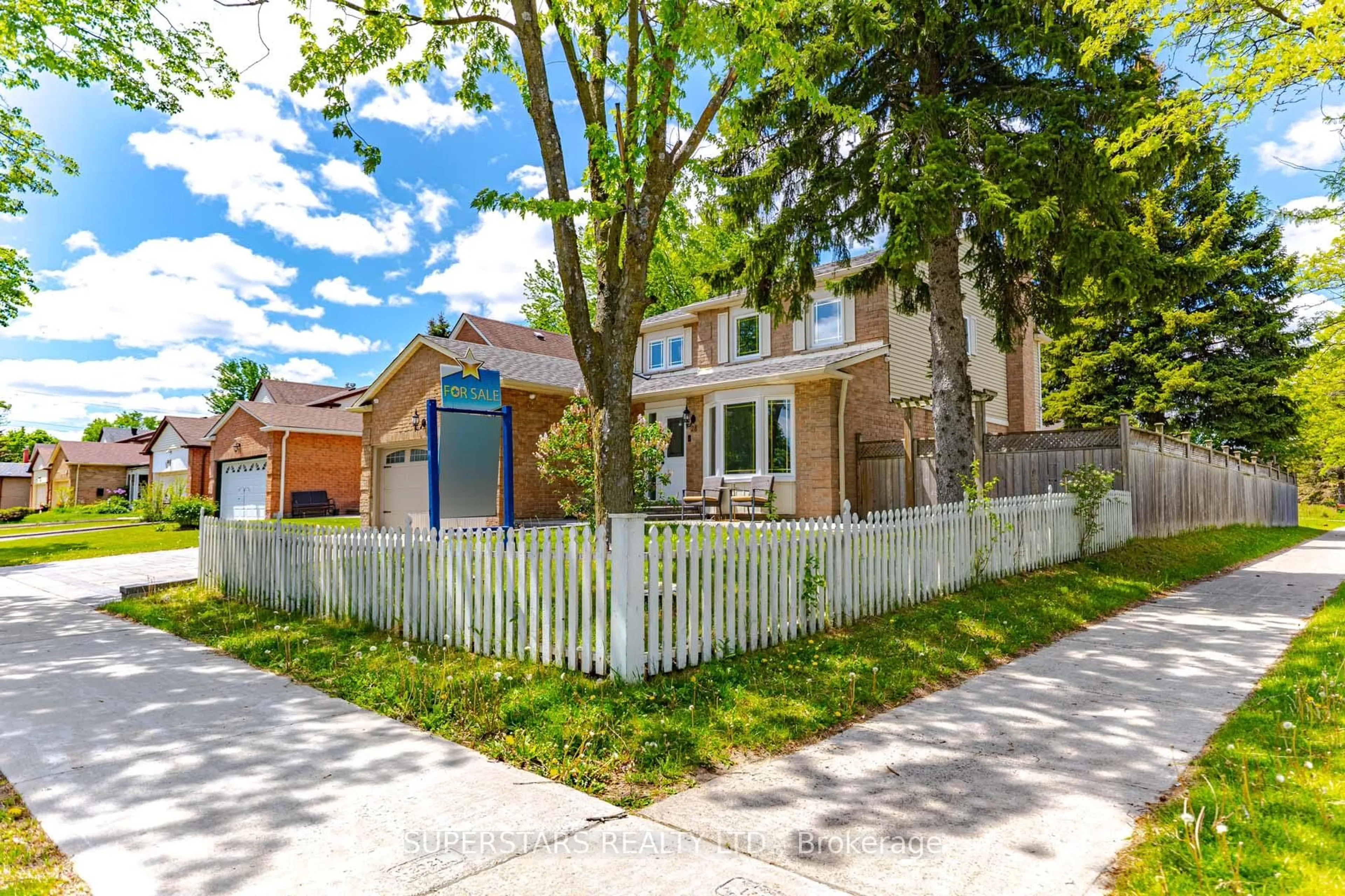 Home with brick exterior material, street for 28 Bramblebrook Ave, Toronto Ontario M1V 2G2