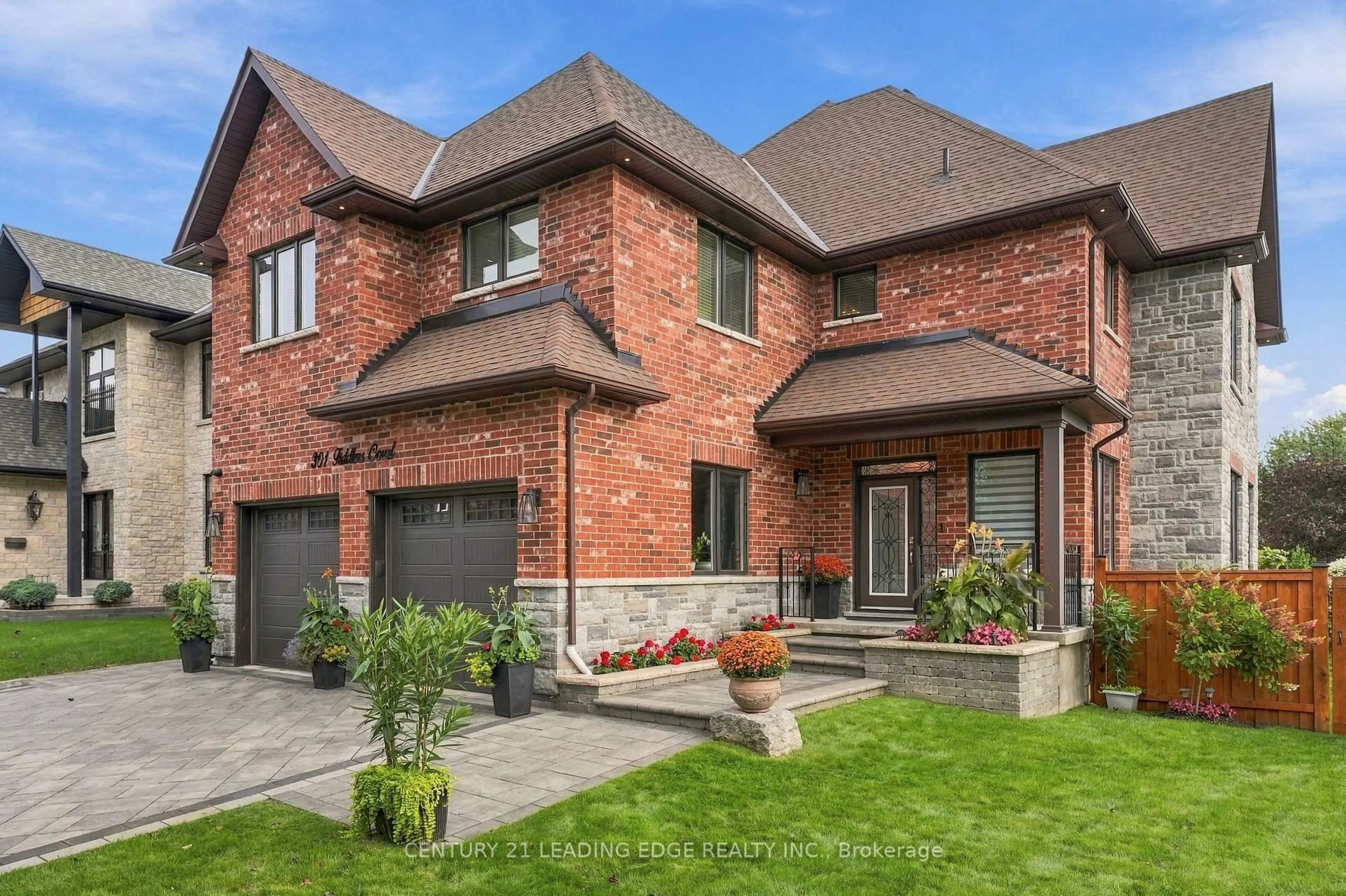 Home with brick exterior material, street for 301 Fiddlers Crt, Pickering Ontario L1V 6P3