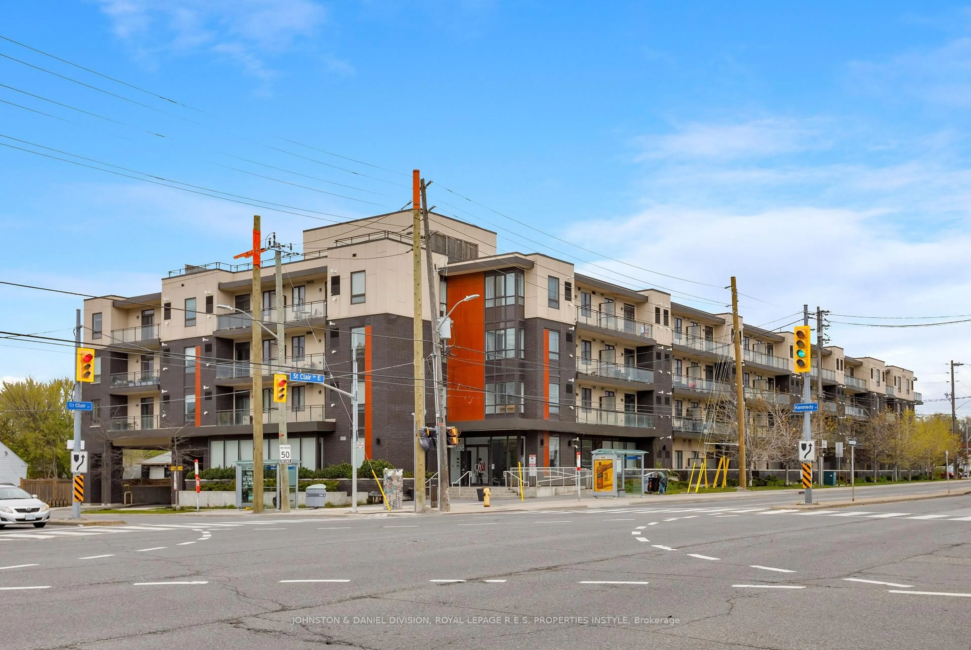 Unknown for 3560 St. Clair Ave #408, Toronto Ontario M1K 0A9
