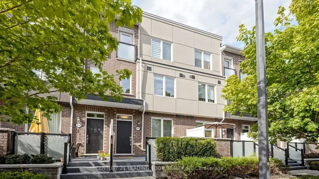 25 Heron Park Pl #13, Toronto 2