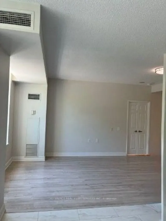 2800 Warden Ave #103, Toronto 4