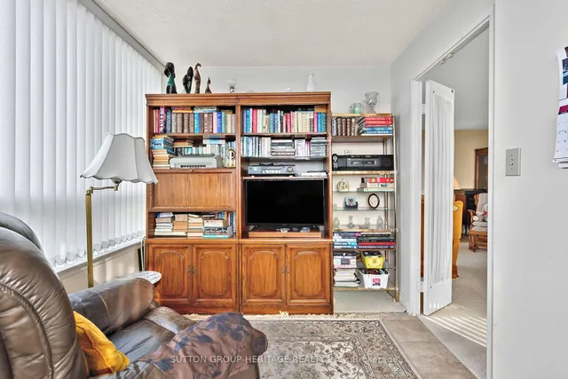 175 Bamburgh Circ #815, Toronto 5